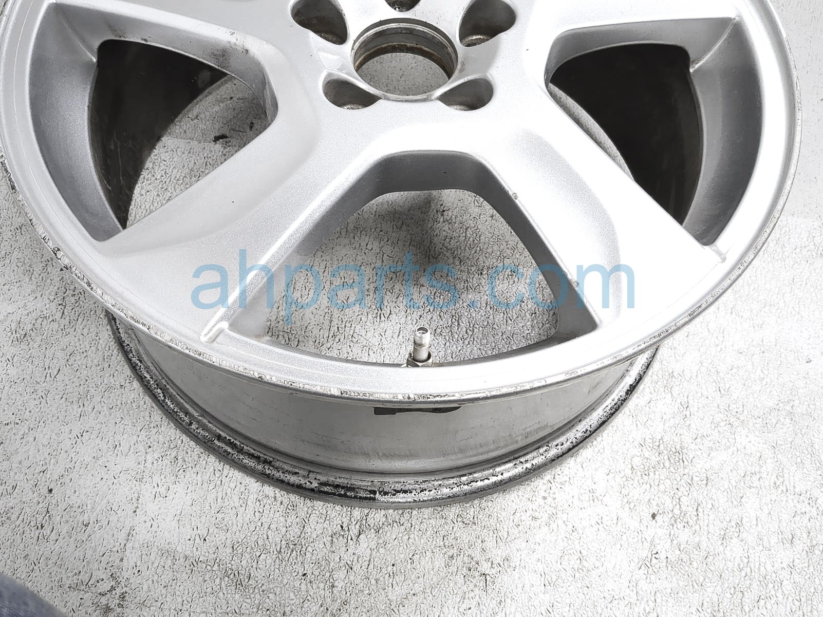 Sold 2012 Volvo S60 17'' Wheel / Rim * 31200602