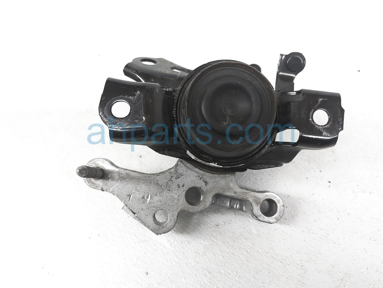 $99 Toyota RH ENGINE MOUNT & BRACKET - 3.5L FWD $99 Toyota RH ENGINE MOUNT & BRACKET - 3.5L FWD