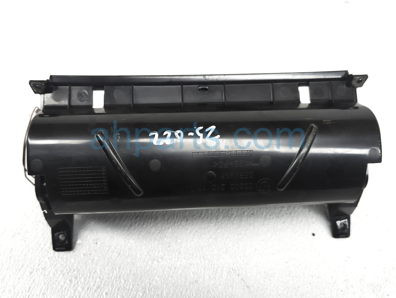 Sold 2010 BMW Z4 Center Dash Compartment Box - Blk* 51-45-9