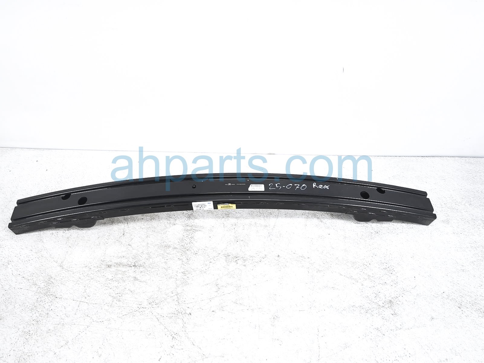$95 Ford REAR BUMPER REINFORCEMENT BAR