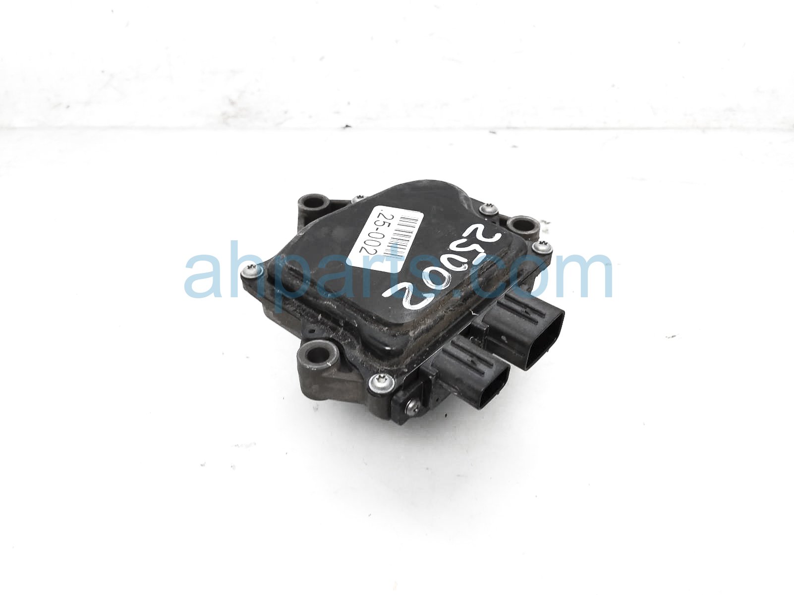 Sold 2024 Toyota Prius Transmission Gear Shift Actuator 35580-52011
