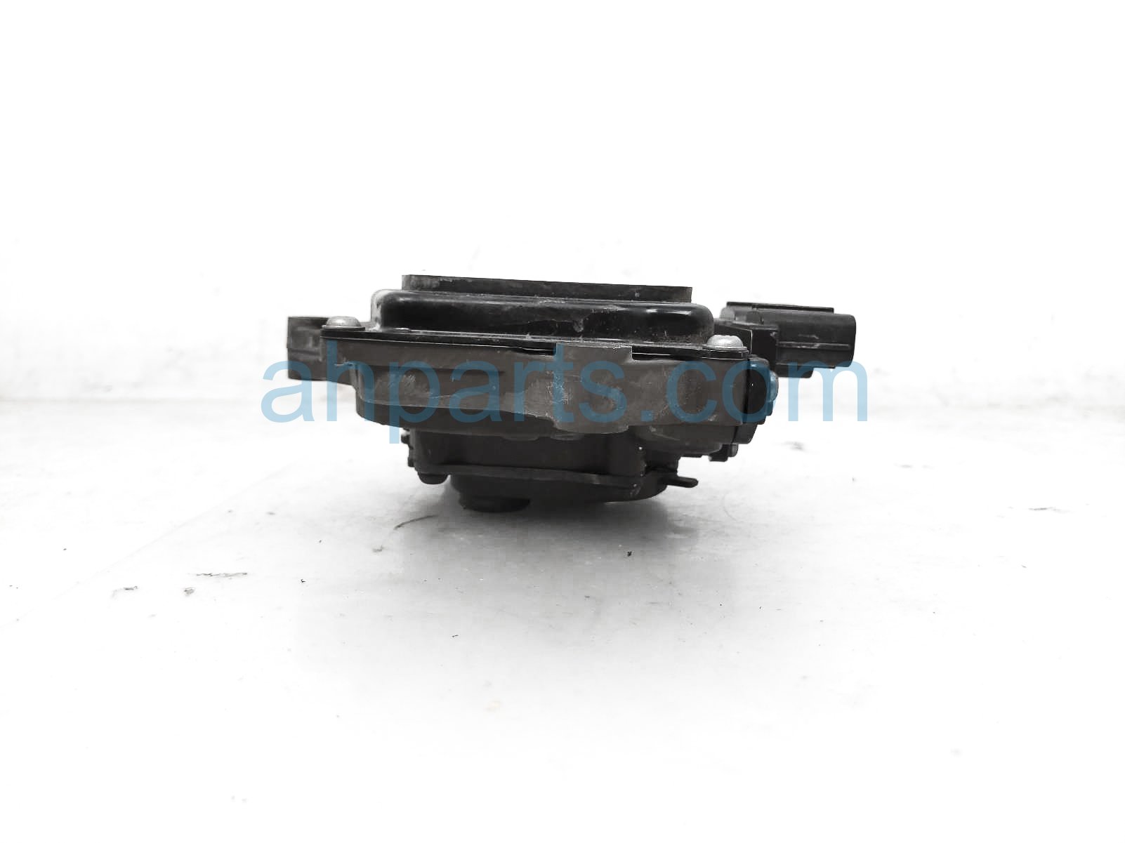 Sold 2024 Toyota Prius Transmission Gear Shift Actuator 35580-52011