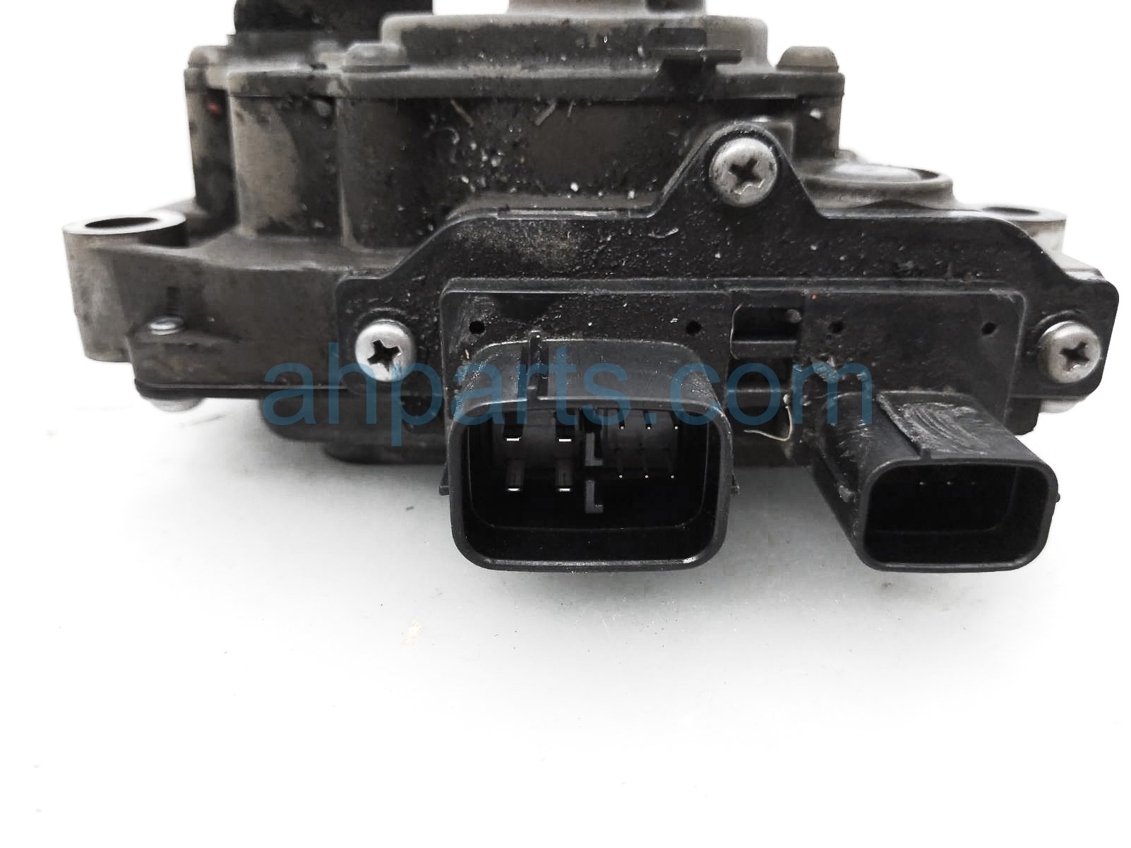 Sold 2024 Toyota Prius Transmission Gear Shift Actuator 35580-52011
