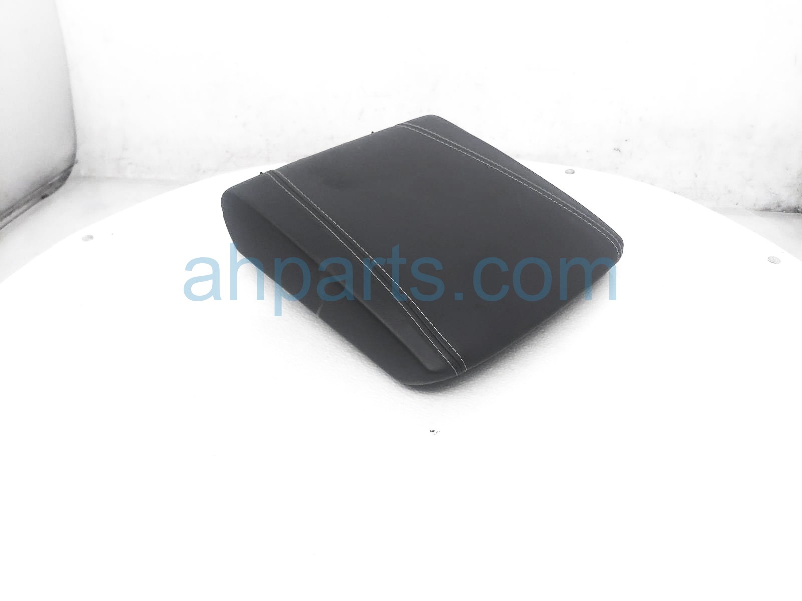 $135 Acura CENTER CONSOLE LID - BLACK $135 Acura CENTER CONSOLE LID - BLACK