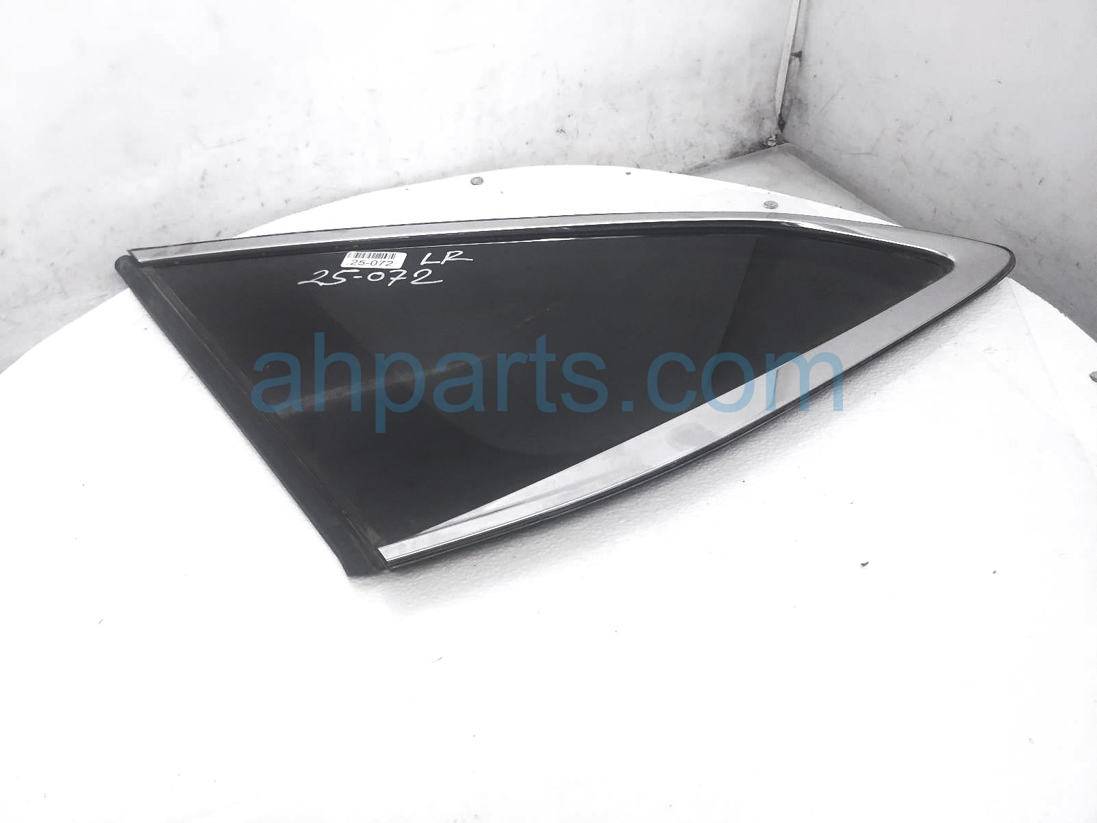 $119 Acura LH QUARTER WINDOW GLASS $119 Acura LH QUARTER WINDOW GLASS