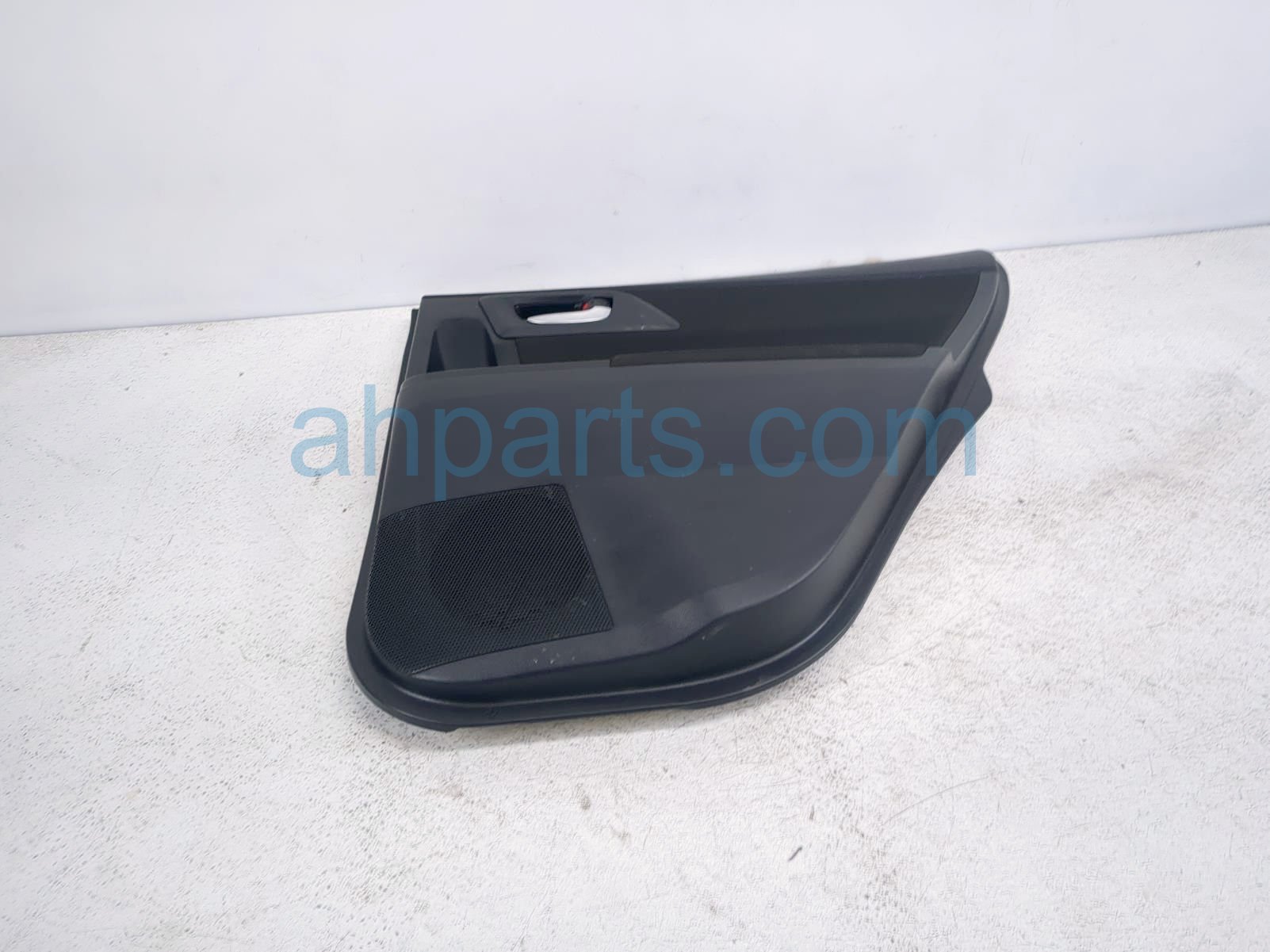 $75 Toyota RR/RH INTERIOR DOOR PANEL - BLACK