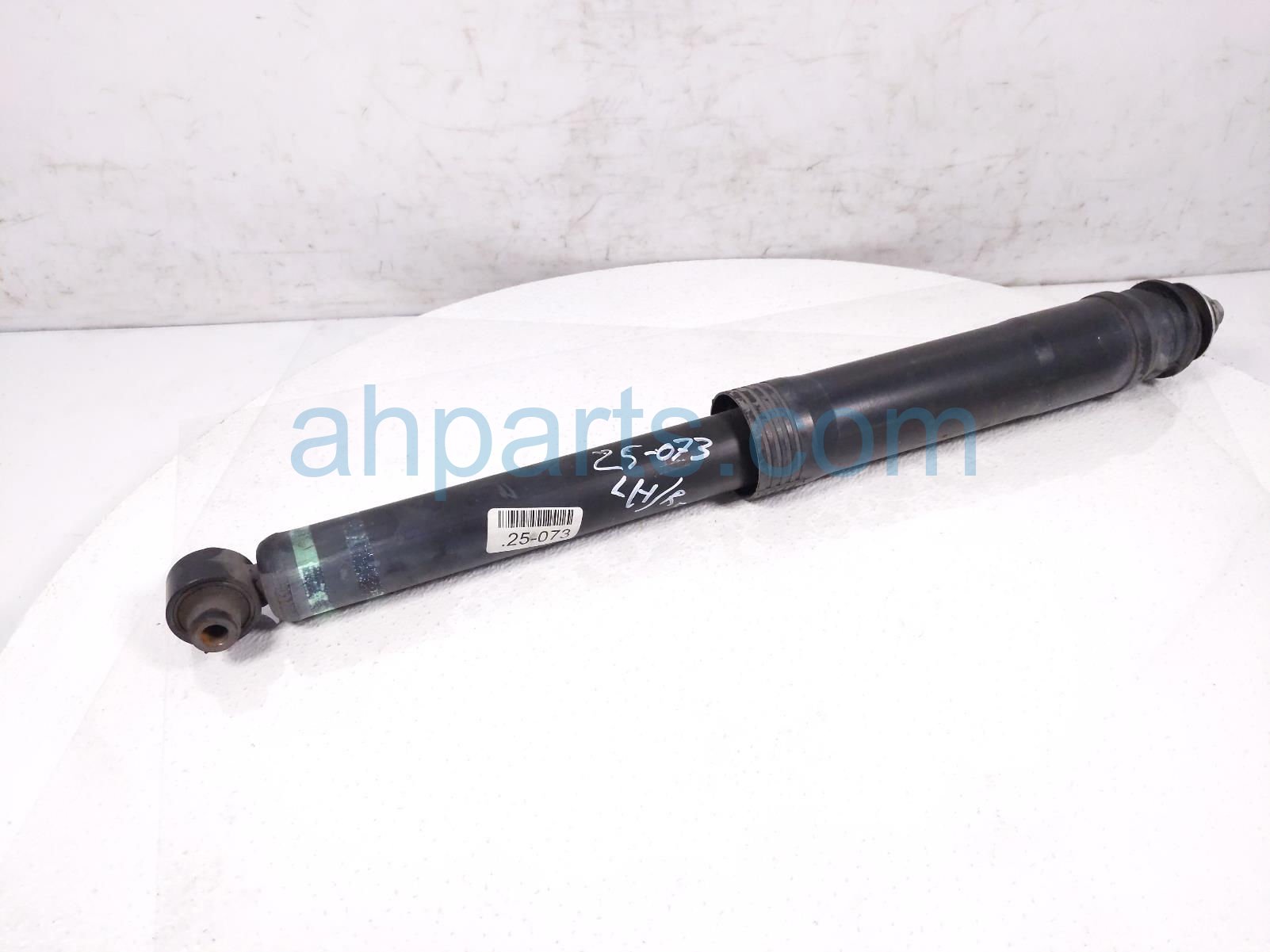 $35 Toyota RR/LH SHOCK ABSORBER $35 Toyota RR/LH SHOCK ABSORBER