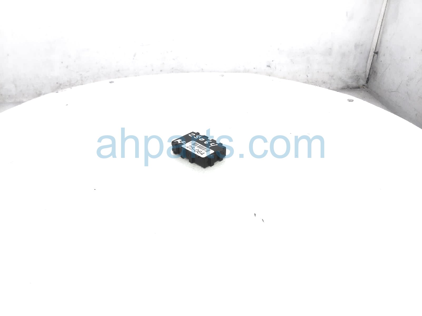 $175 Toyota NETWORK GATEWAY CONTROL UNIT $175 Toyota NETWORK GATEWAY CONTROL UNIT