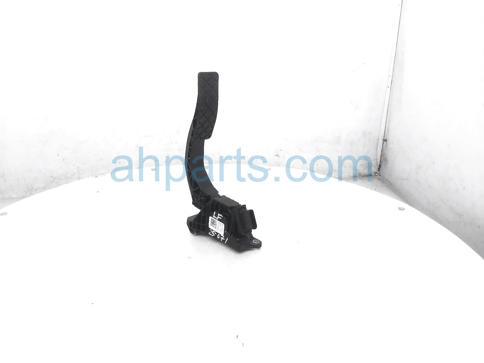 $100 Audi GAS / ACCELERATOR PEDAL ASSY $100 Audi GAS / ACCELERATOR PEDAL ASSY