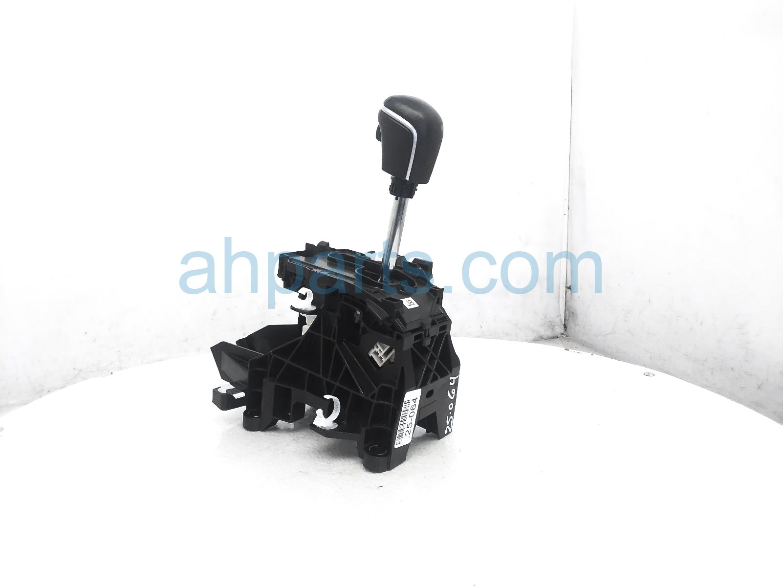 $69 Toyota A/T FLOOR SHIFTER W/KNOB - 2.0L XSE $69 Toyota A/T FLOOR SHIFTER W/KNOB - 2.0L XSE