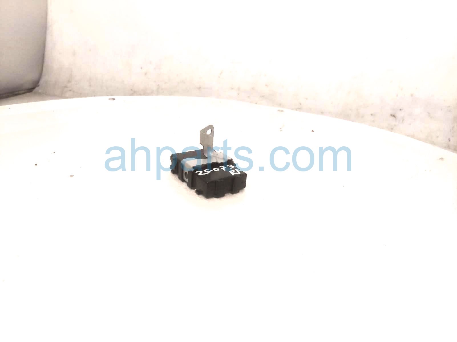 $24 Toyota GATEWAY COMPUTER MODULE UNIT