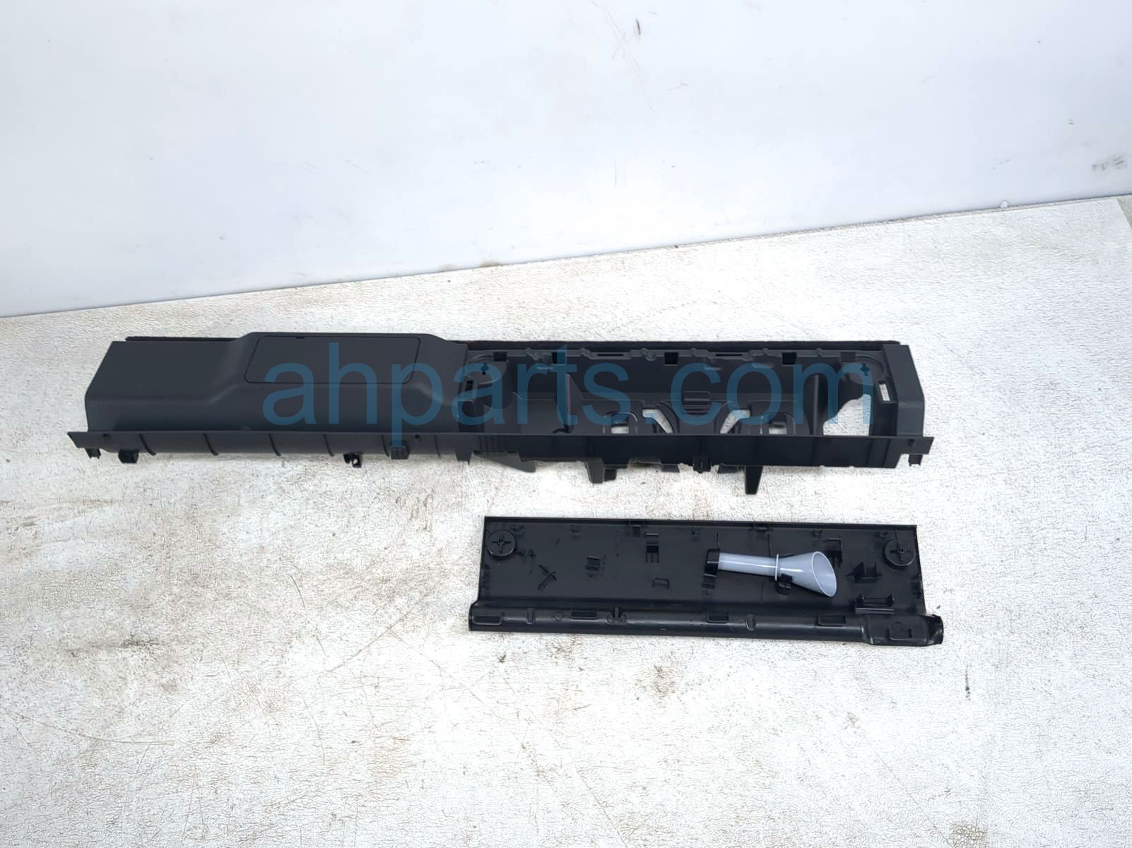 Sold 2022 Acura MDX Tools Storage Box W/single Tool ** 84626-TYA-A01ZA