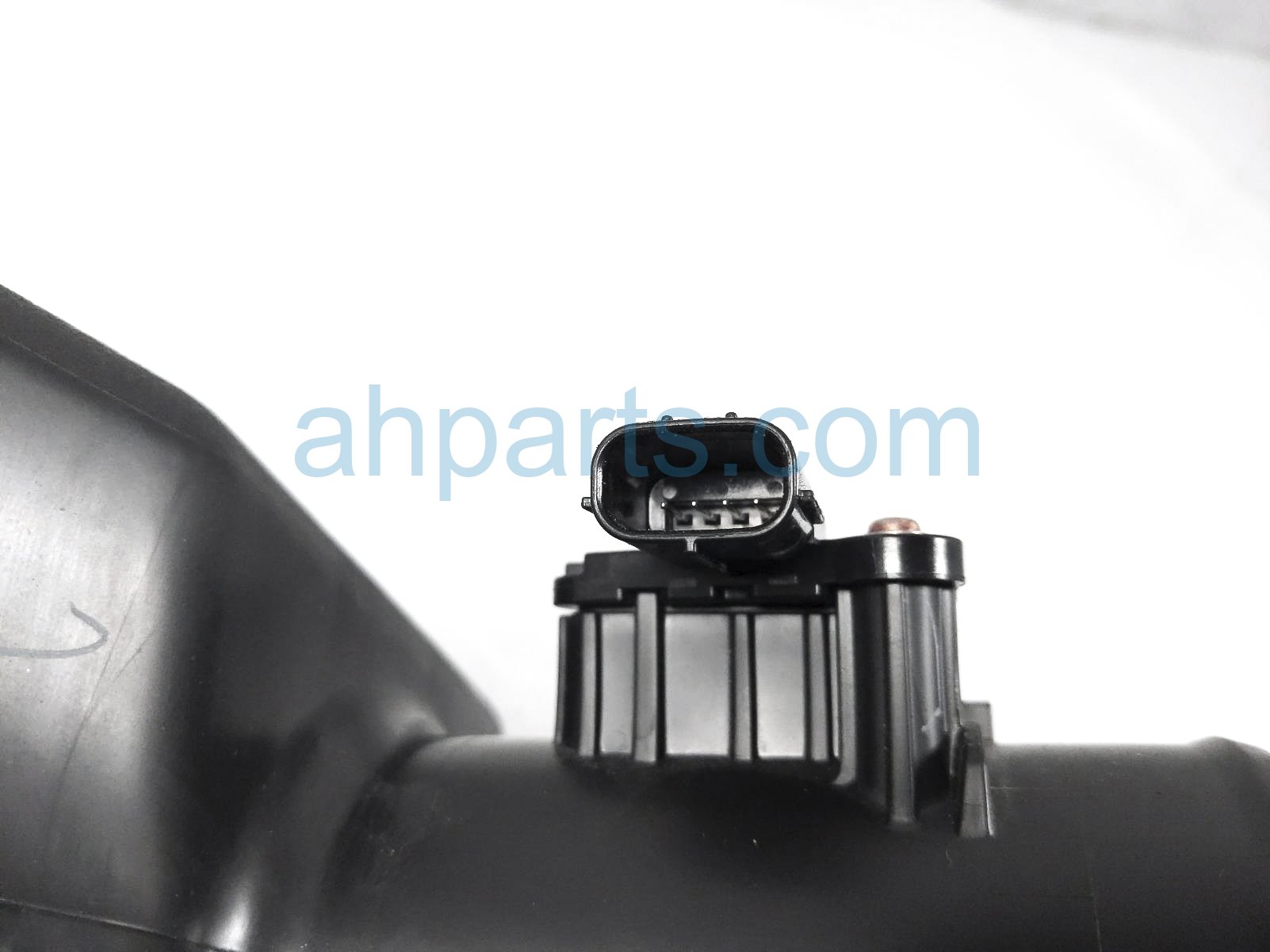 Sold 2024 Toyota Prius Intake Upper Airbox Lid + Mass Airflow ** 17812 ...