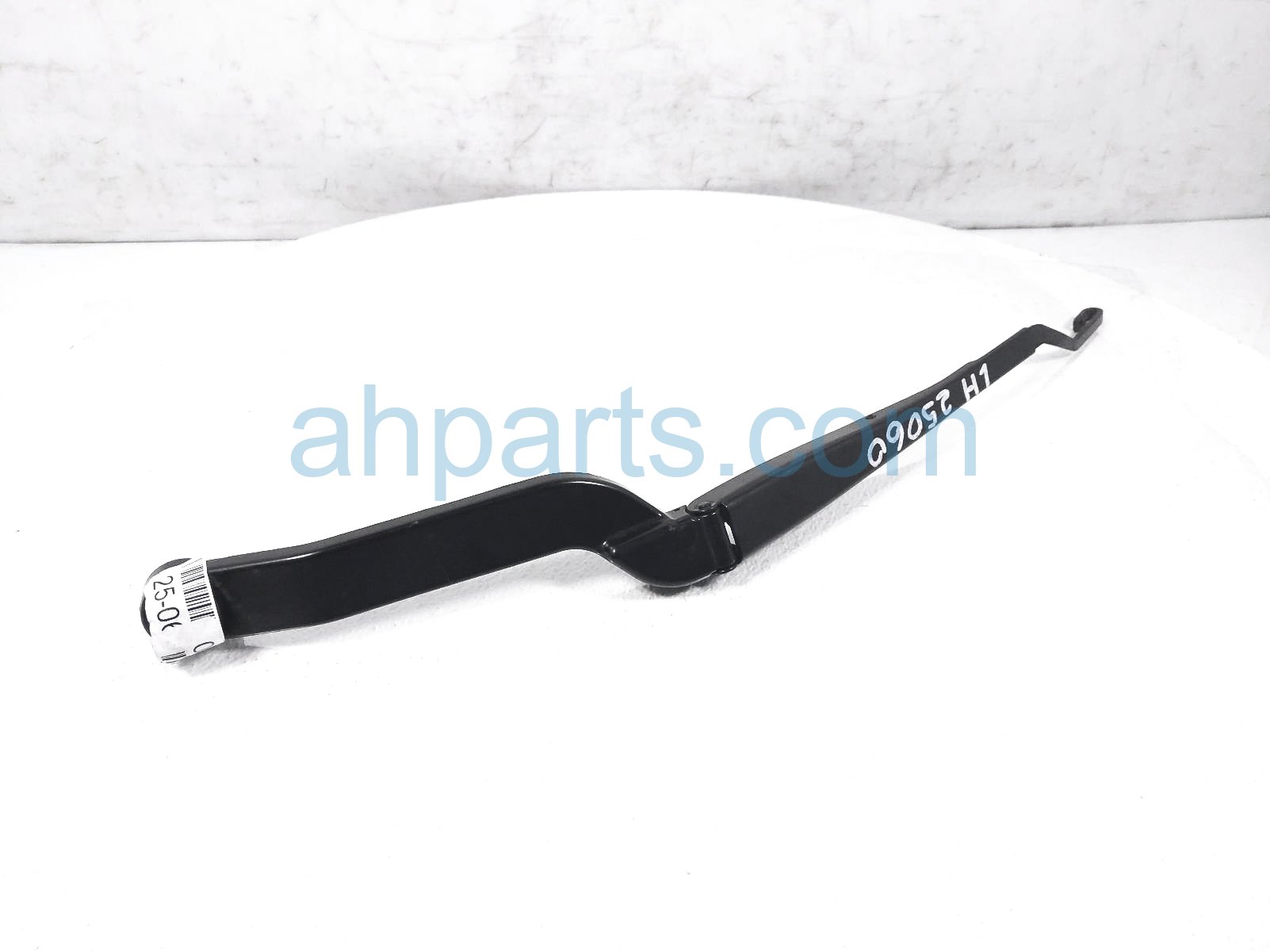 $29 Acura LH WINDSHIELD WIPER ARM $29 Acura LH WINDSHIELD WIPER ARM