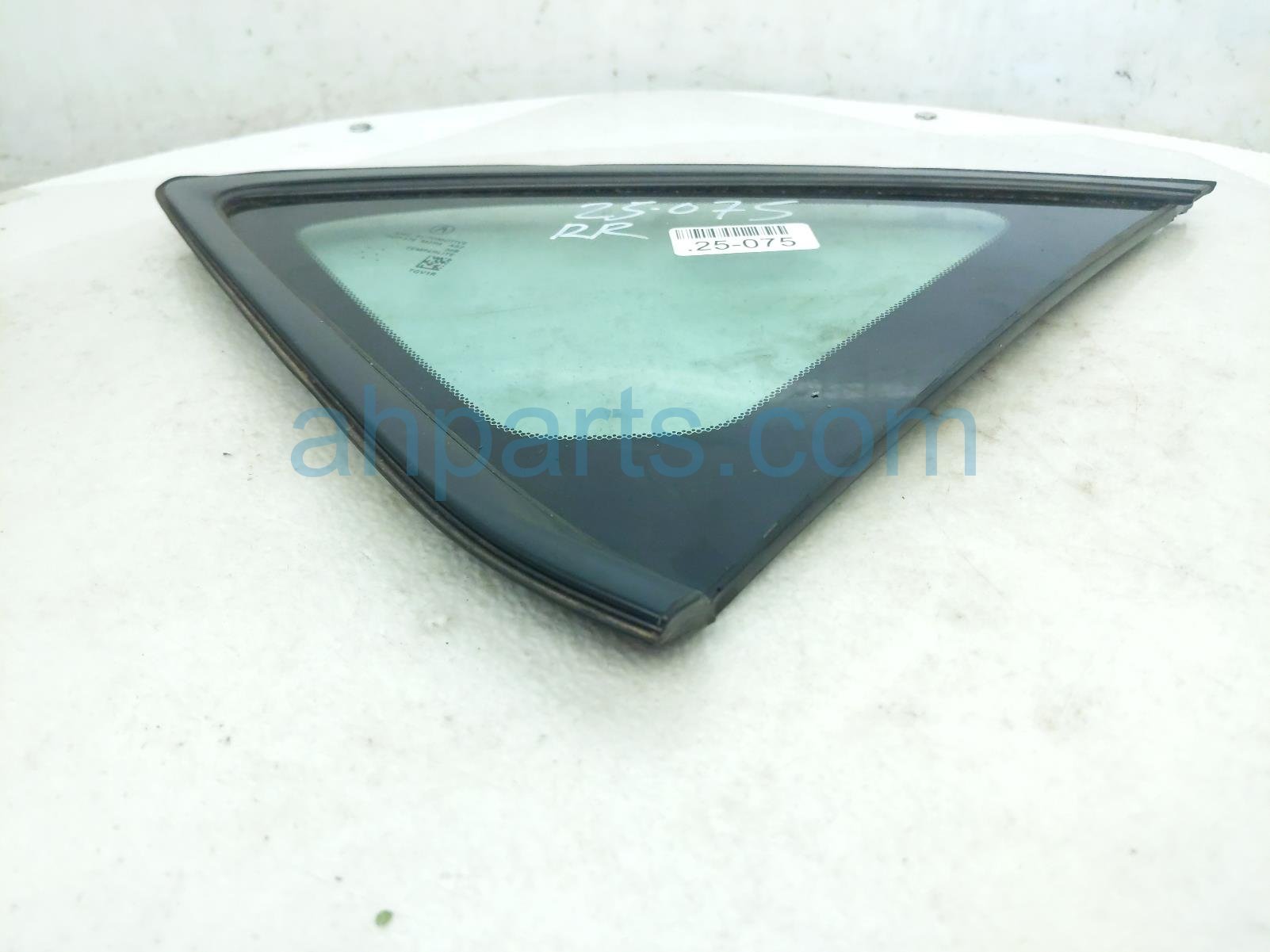 $99 Acura RH QUARTER WINDOW GLASS $99 Acura RH QUARTER WINDOW GLASS