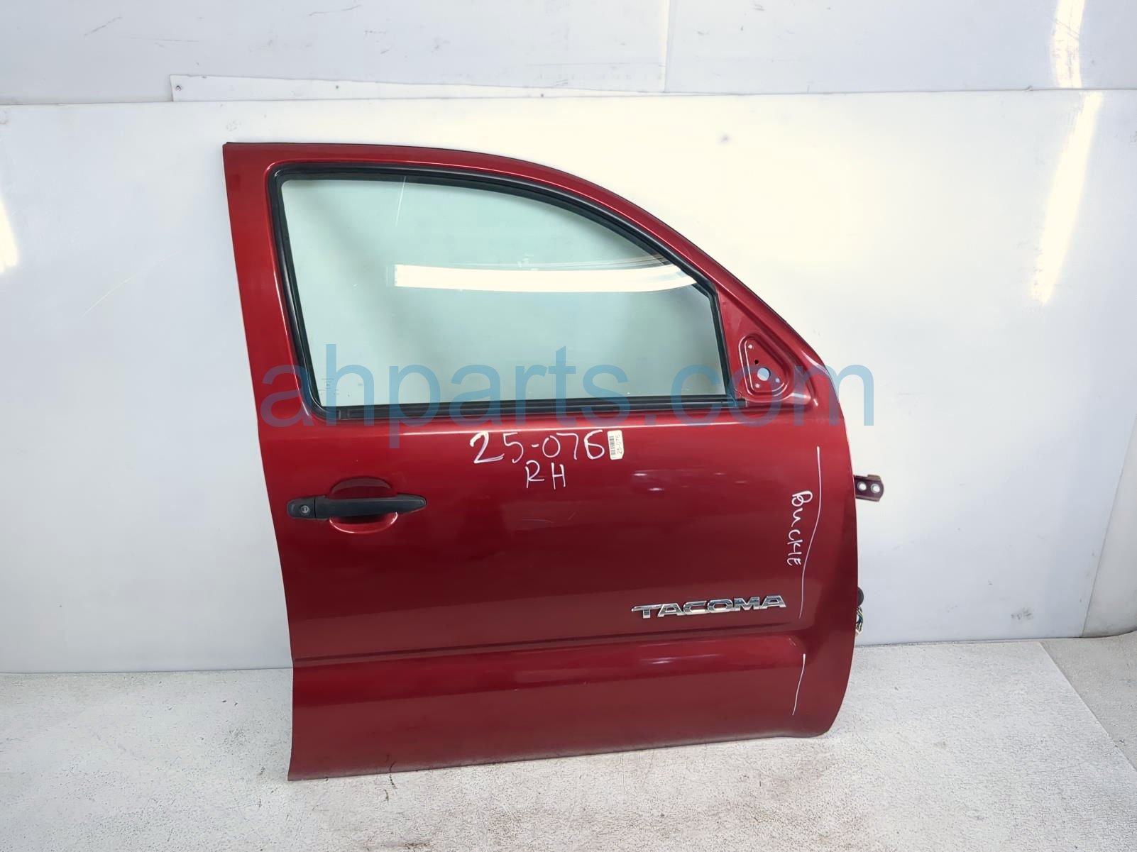 $299 Toyota FR/RH DOOR - RED - NO MIRROR/TRIM $299 Toyota FR/RH DOOR - RED - NO MIRROR/TRIM
