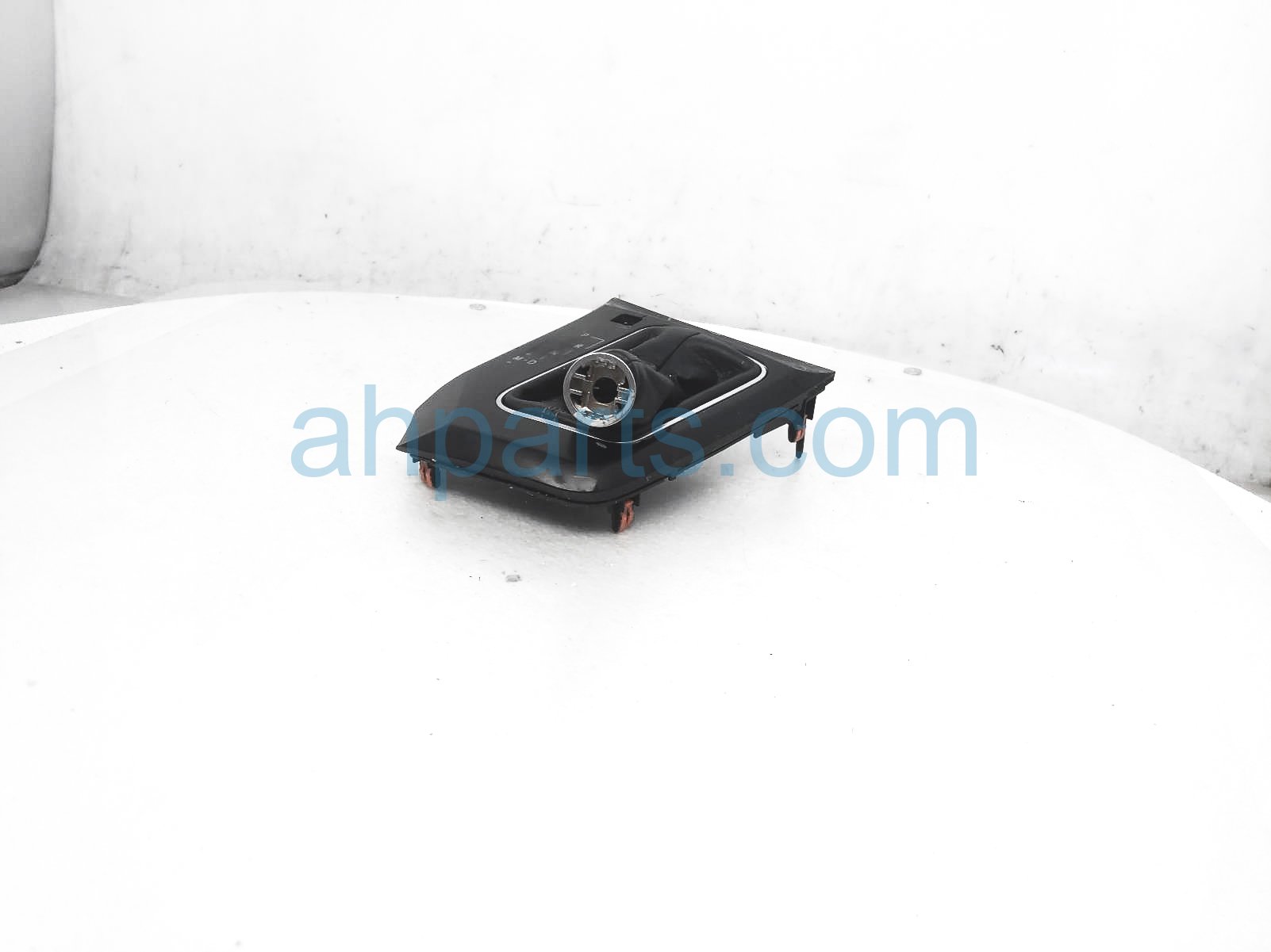 $75 Toyota A/T GEAR INDICATOR W/ BOOT ASSY $75 Toyota A/T GEAR INDICATOR W/ BOOT ASSY