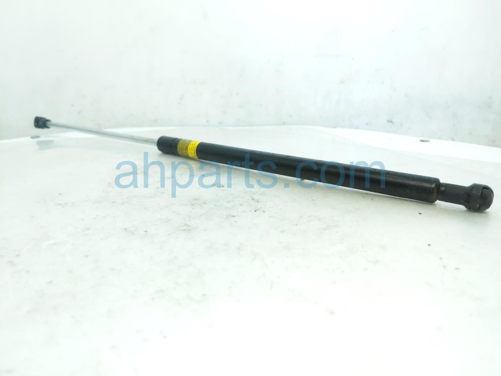 $19 Lexus LH HOOD SHOCK / LIFT CYLINDER $19 Lexus LH HOOD SHOCK / LIFT CYLINDER