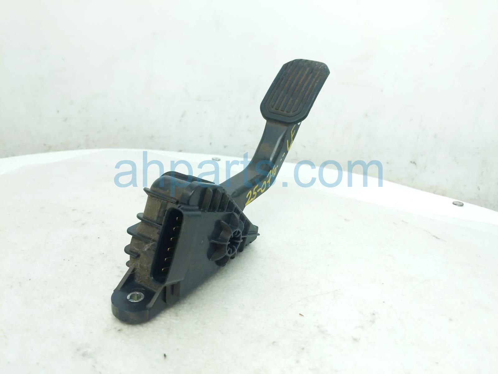 $75 Toyota GAS / ACCELERATOR PEDAL ASSY $75 Toyota GAS / ACCELERATOR PEDAL ASSY