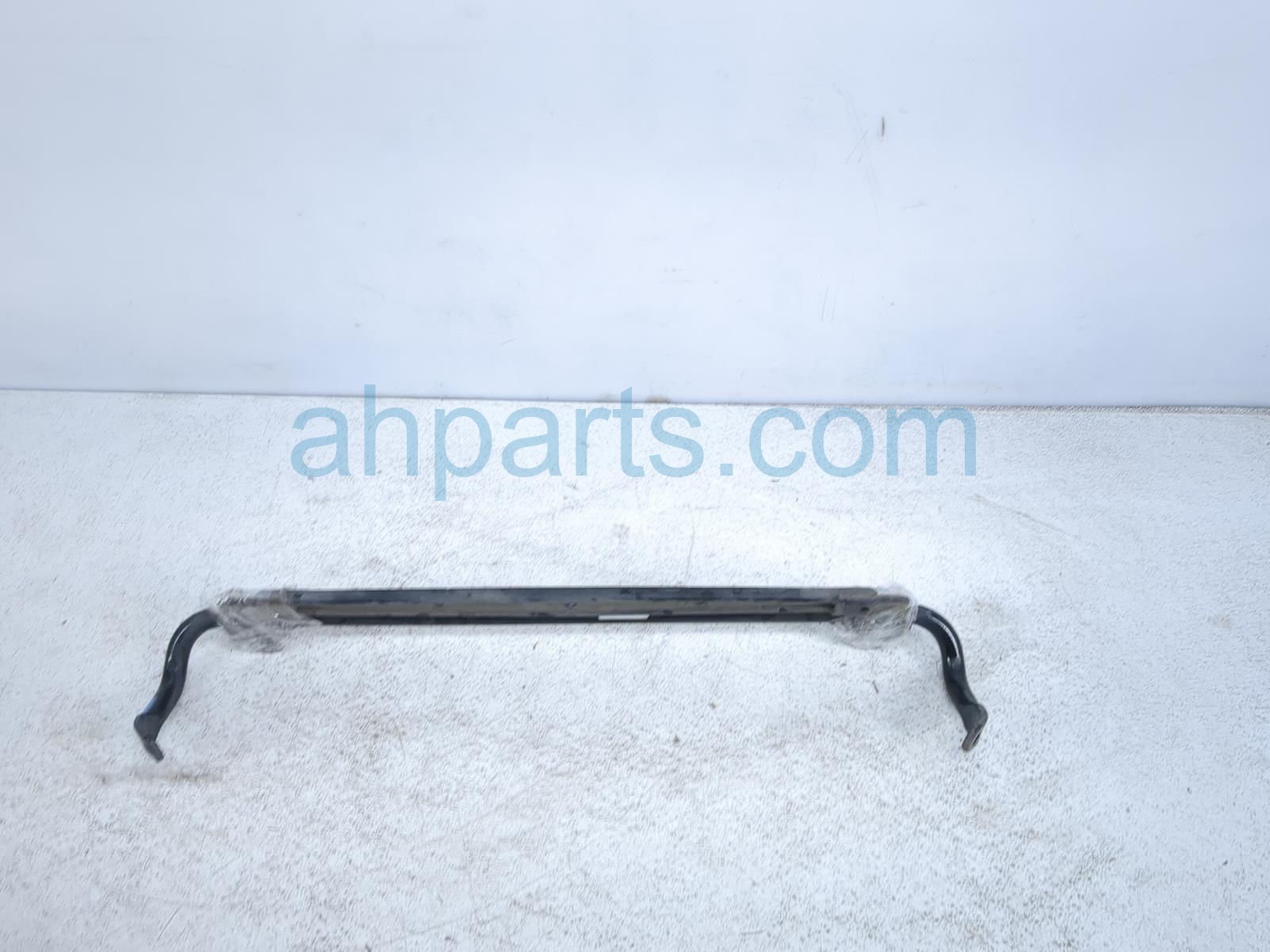 $75 Toyota REAR STABILIZER / SWAY BAR $75 Toyota REAR STABILIZER / SWAY BAR