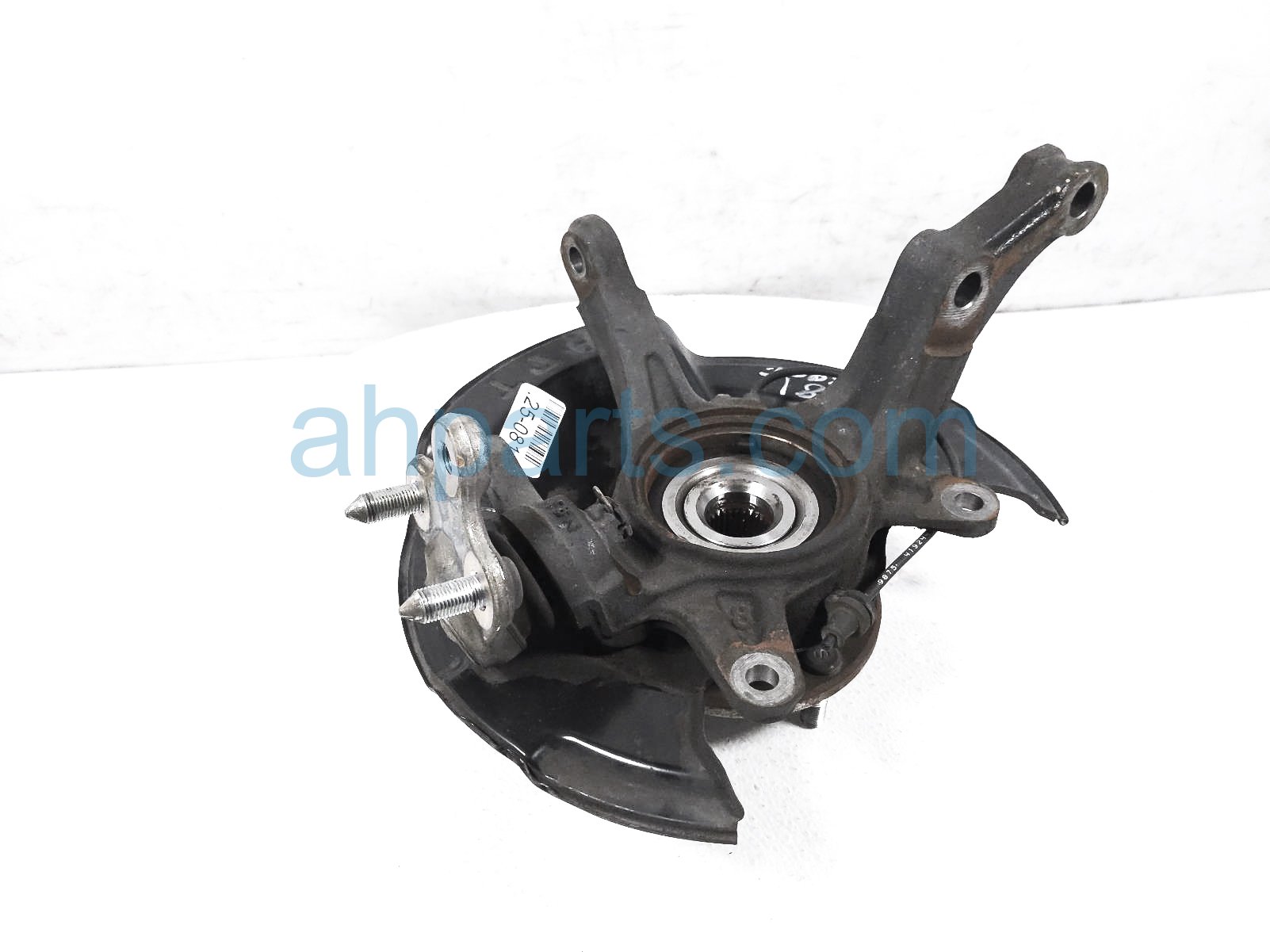 $125 Honda FR/LH SPINDLE KNUCKLE HUB