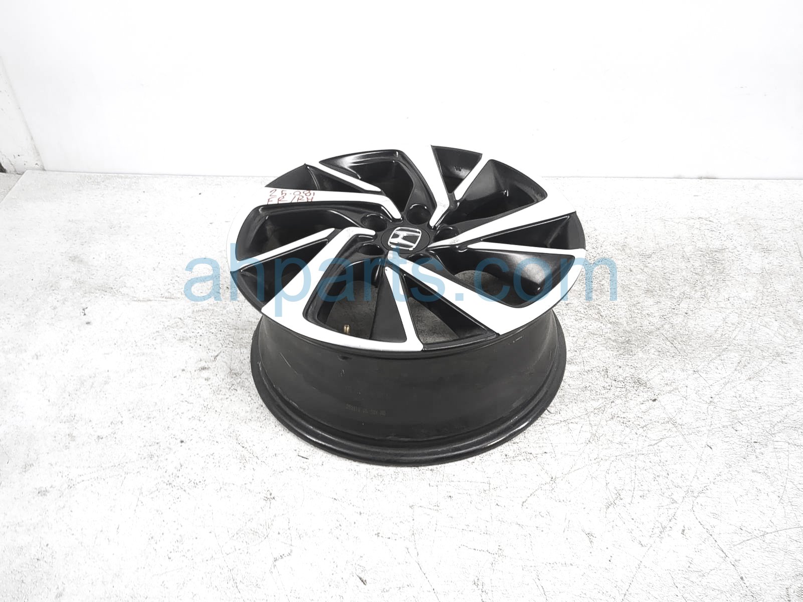 $175 Honda FR/RH WHEEL / RIM $175 Honda FR/RH WHEEL / RIM