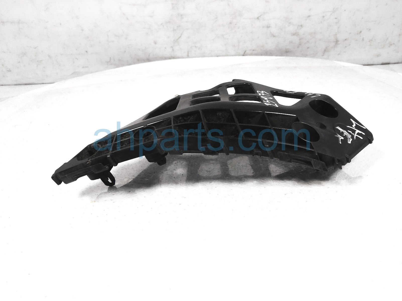 PARSLUCK Bumper Support Bracket, Left Side Front Bumper
