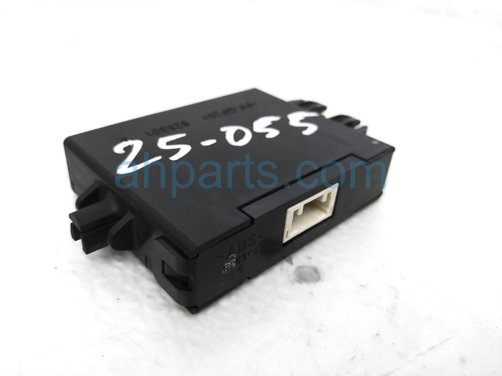 $95 Toyota IGNITION IMMOBILIZER MODULE - LE $95 Toyota IGNITION IMMOBILIZER MODULE - LE