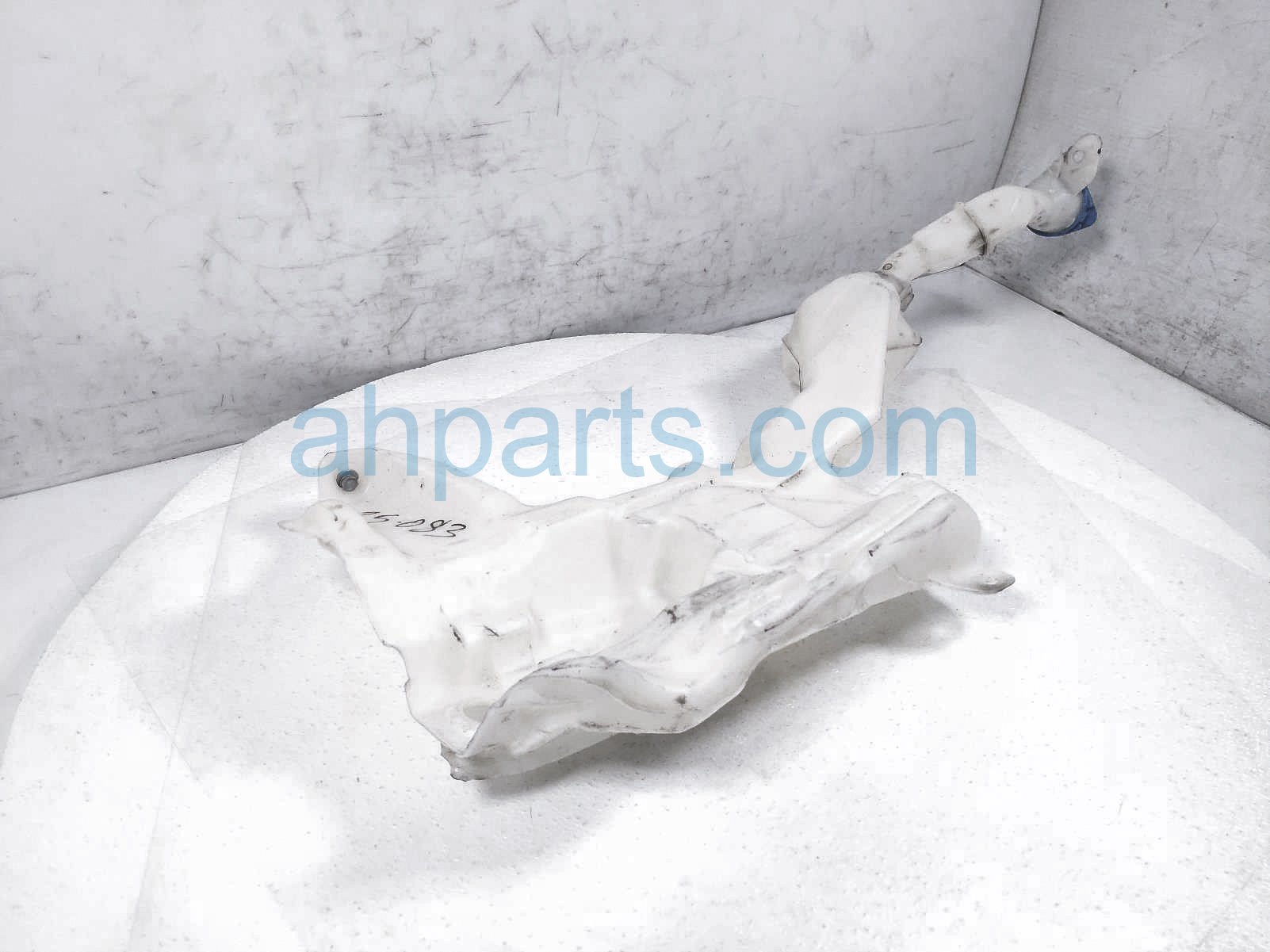 $35 Honda WINDSHIELD WASHER RESERVOIR TANK* $35 Honda WINDSHIELD WASHER RESERVOIR TANK*