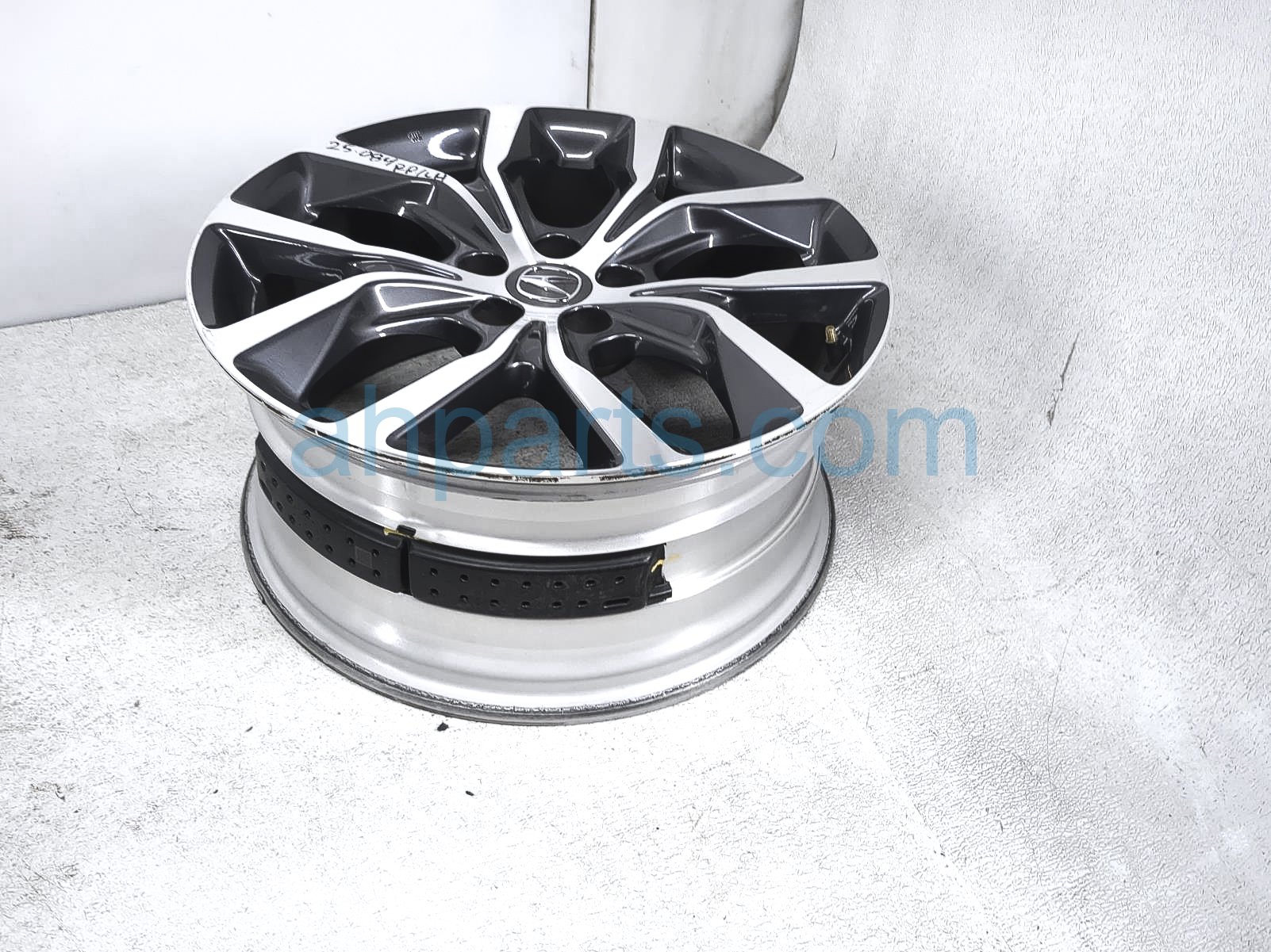 $399 Acura RR/LH WHEEL / RIM $399 Acura RR/LH WHEEL / RIM