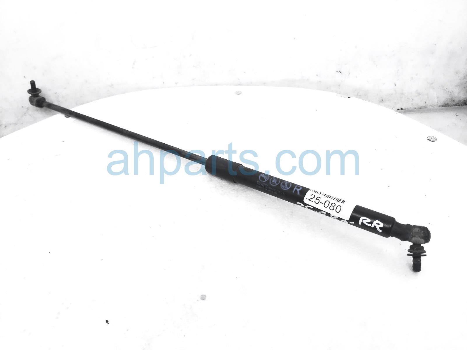 $25 Honda RR/RH TAILGATE SHOCK / STRUT $25 Honda RR/RH TAILGATE SHOCK / STRUT