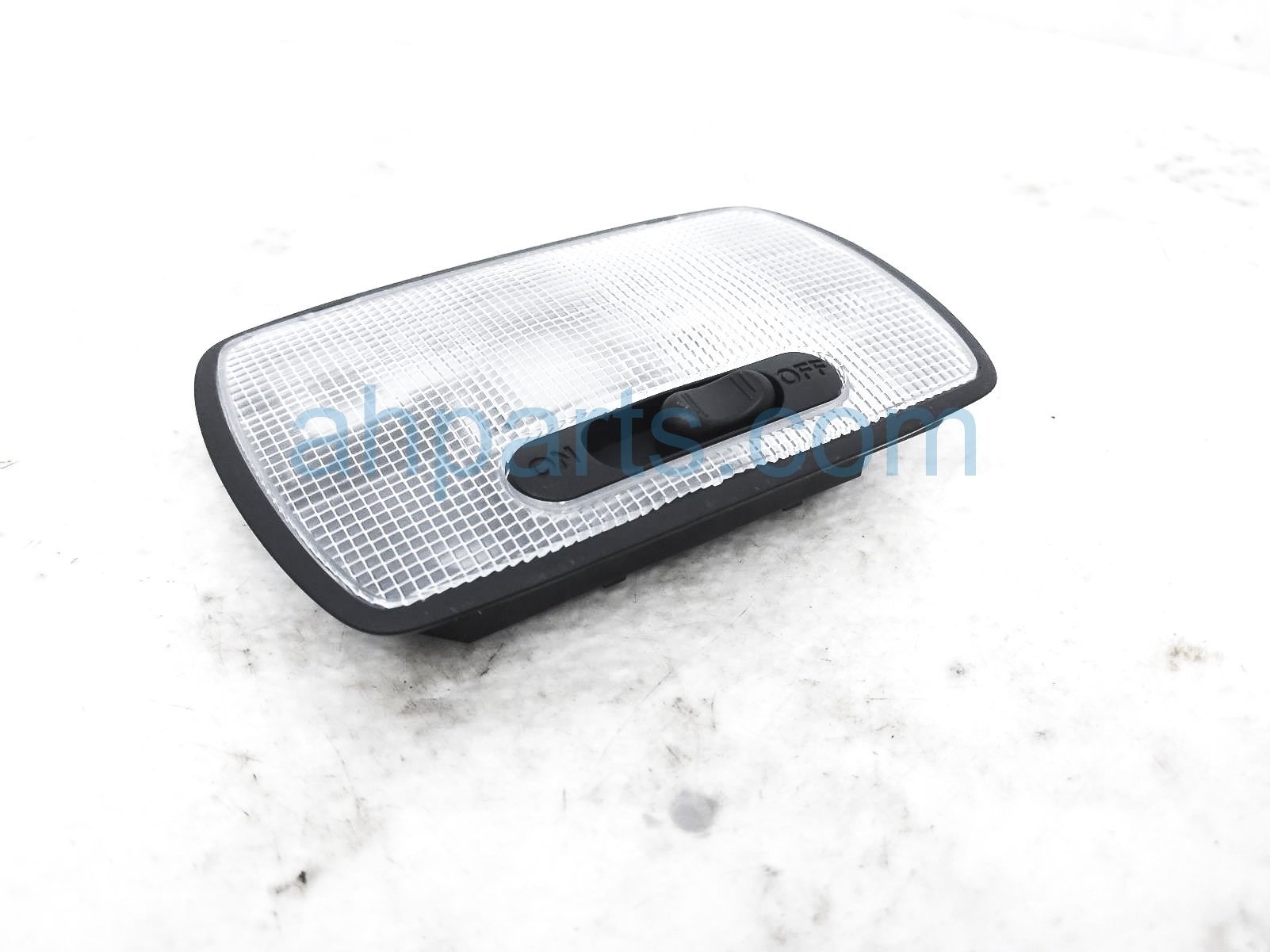 $25 Honda MIDDLE ROOF MTD DOME LAMP - BLACK $25 Honda MIDDLE ROOF MTD DOME LAMP - BLACK