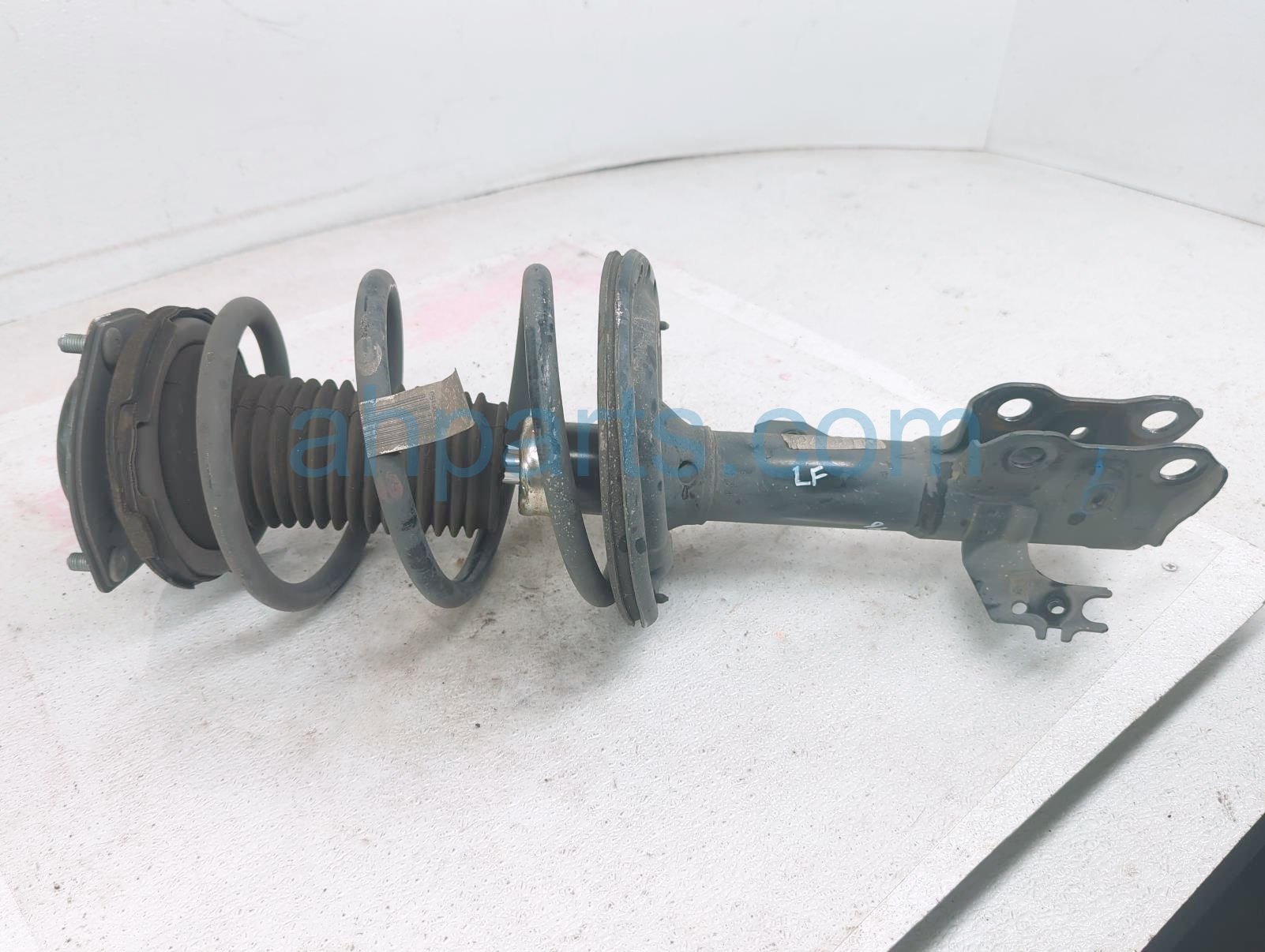 Sold 2015 Toyota Camry Front Driver Strut + Spring - Xse 2.5l