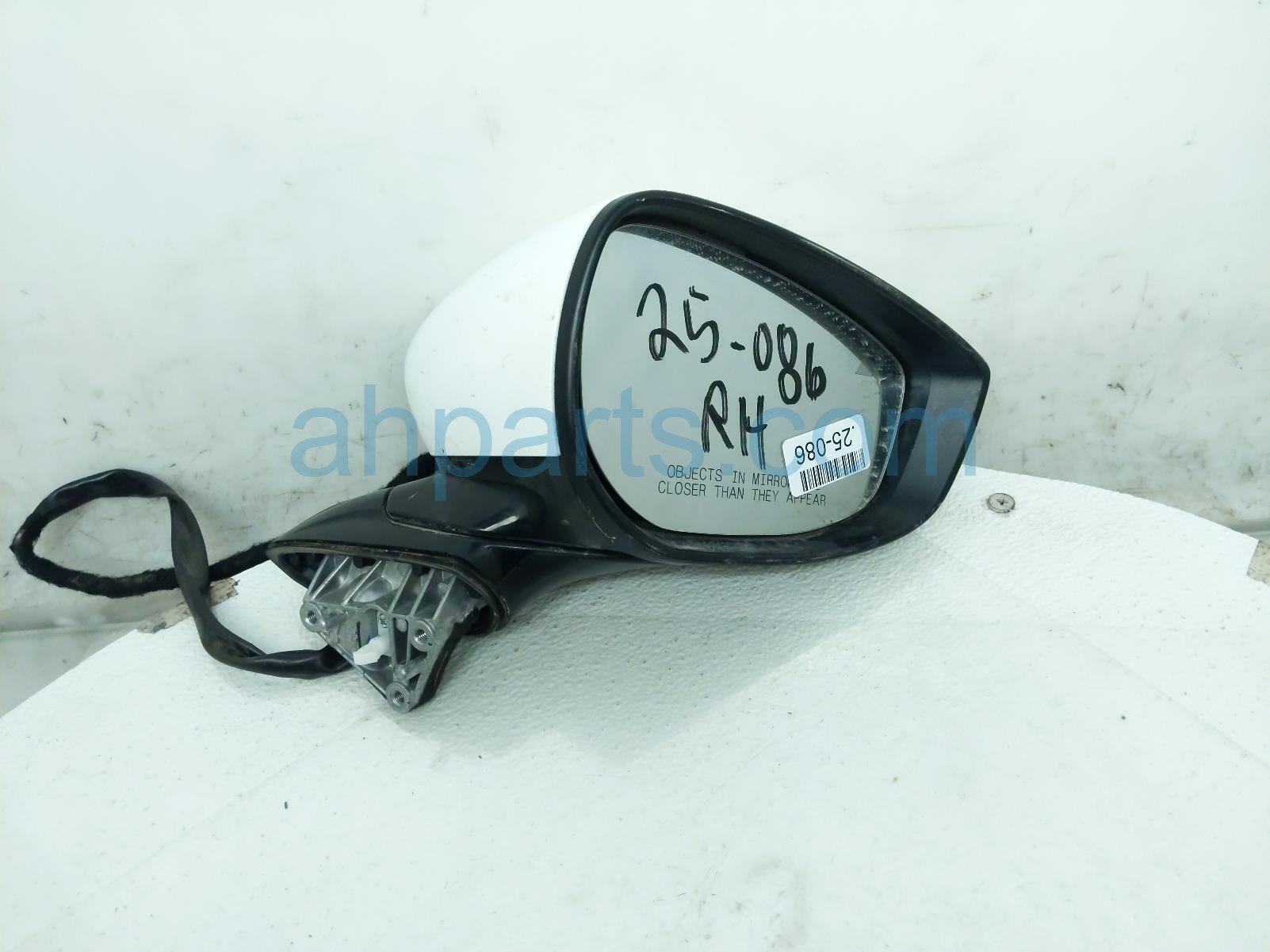 $299 Mazda RH SIDE VIEW MIRROR - WHITE $299 Mazda RH SIDE VIEW MIRROR - WHITE