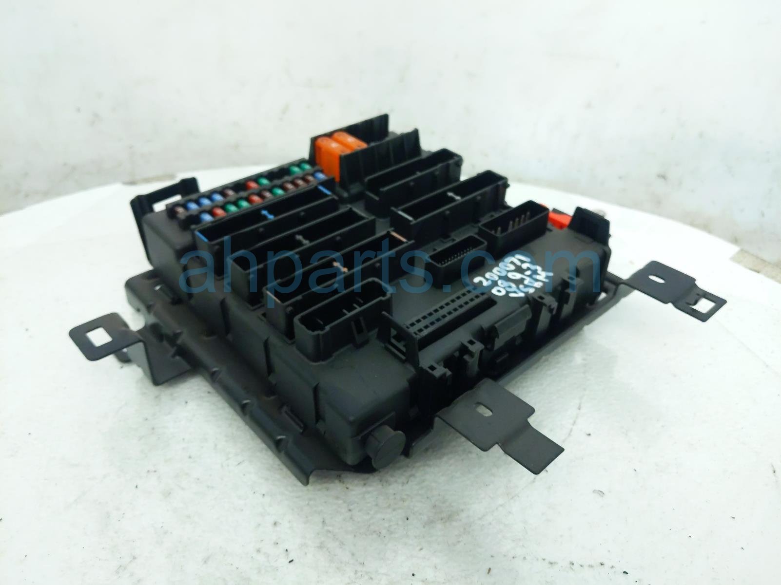 $29 Saab REAR BODY FUSE RELAY BOX $29 Saab REAR BODY FUSE RELAY BOX