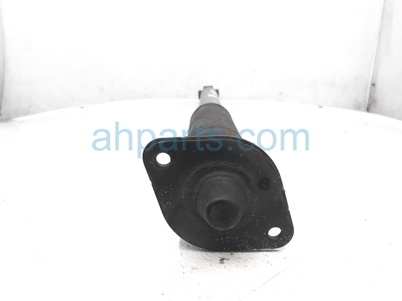 Sold 2021 Nissan Sentra Strut / Spring / Rear Passenger Shock