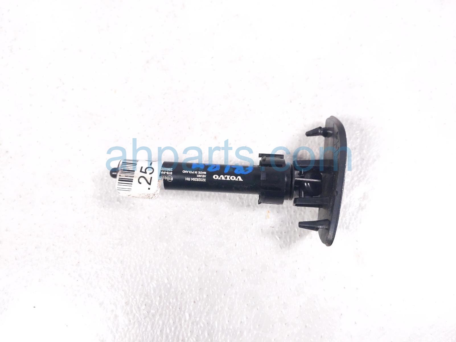 Sold 2024 Volvo S60 Passenger Headlamp Washer Nozzle - Blue 32328294,