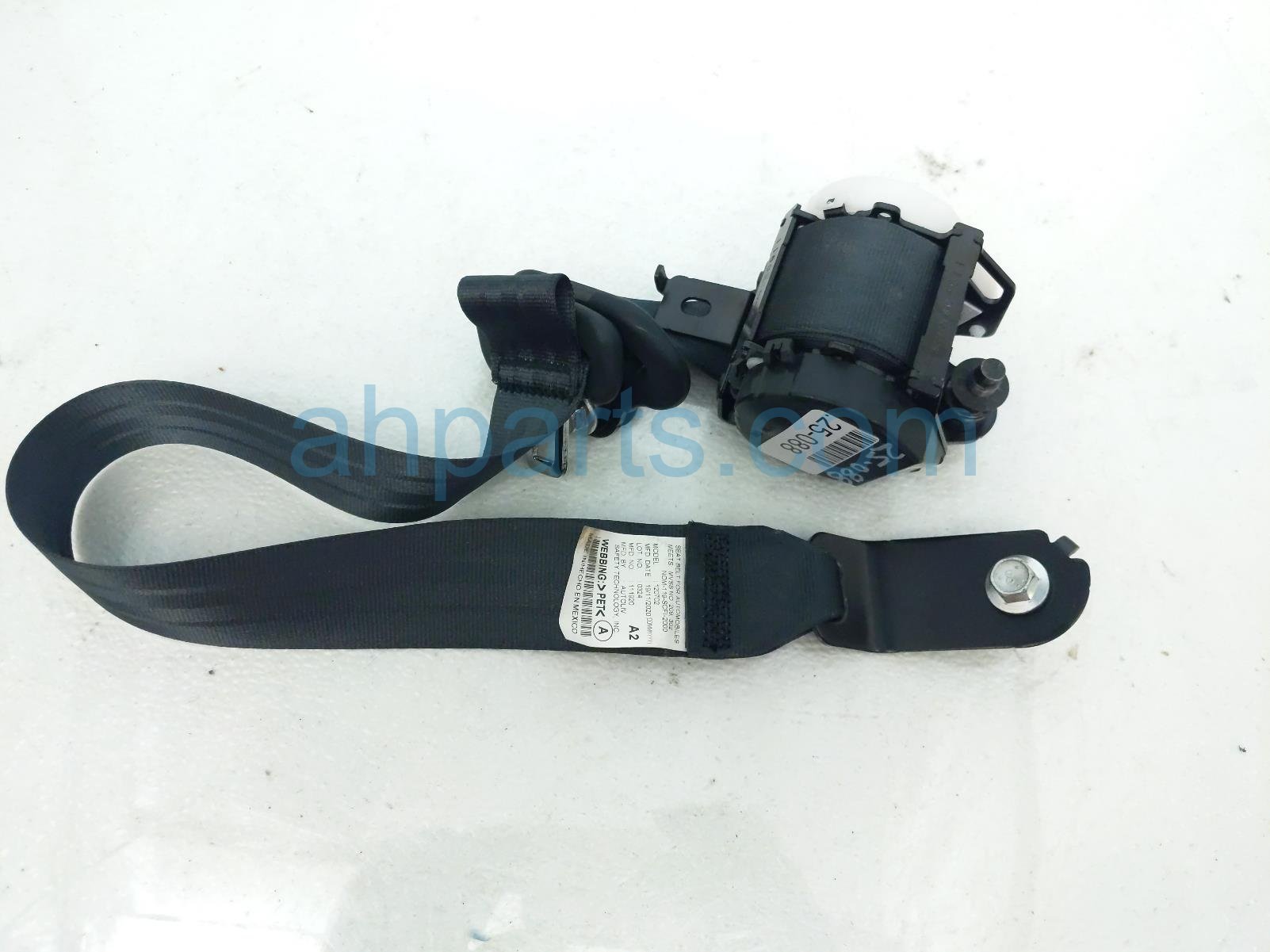 $40 Honda 2ND ROW LH SEAT BELT - BLACK $40 Honda 2ND ROW LH SEAT BELT - BLACK