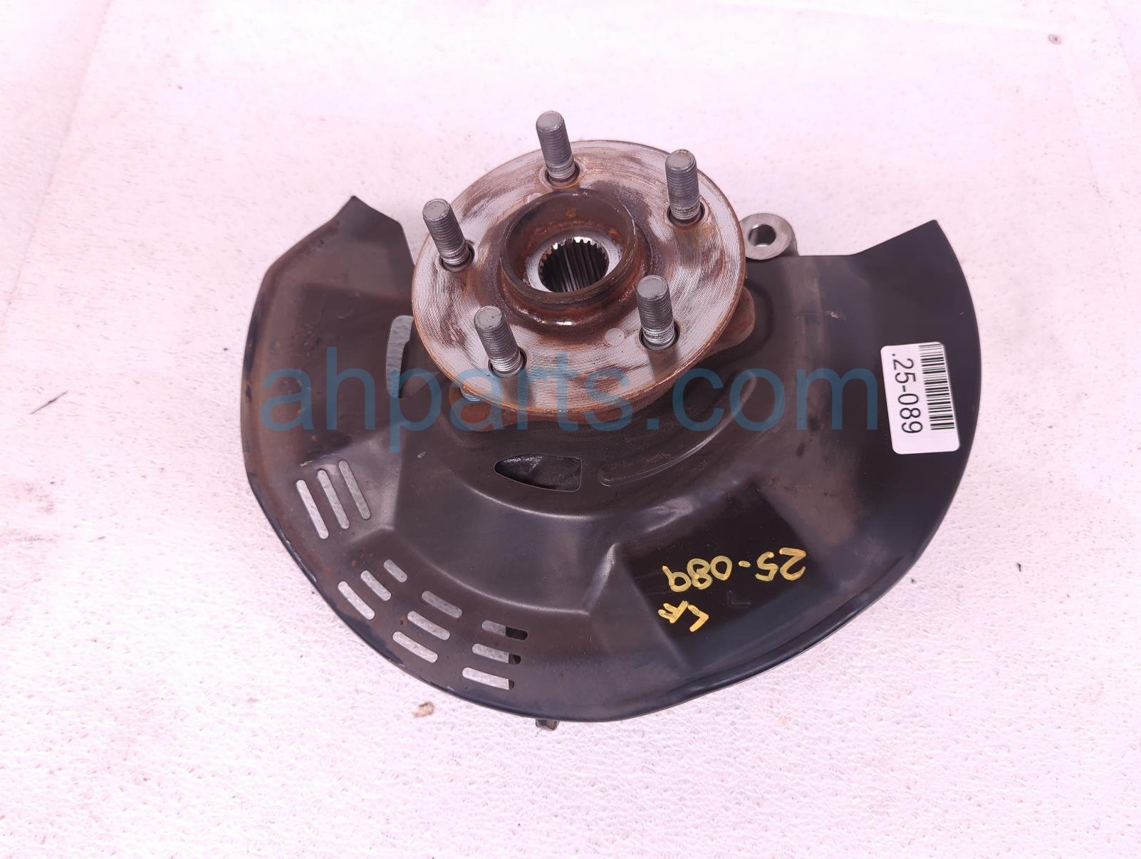 $125 Toyota FR/LH SPINDLE KNUCKLE HUB $125 Toyota FR/LH SPINDLE KNUCKLE HUB