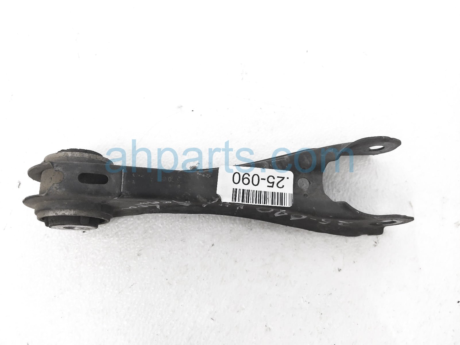 $20 Mercedes RR/LH LATERAL CONTROL ARM $20 Mercedes RR/LH LATERAL CONTROL ARM