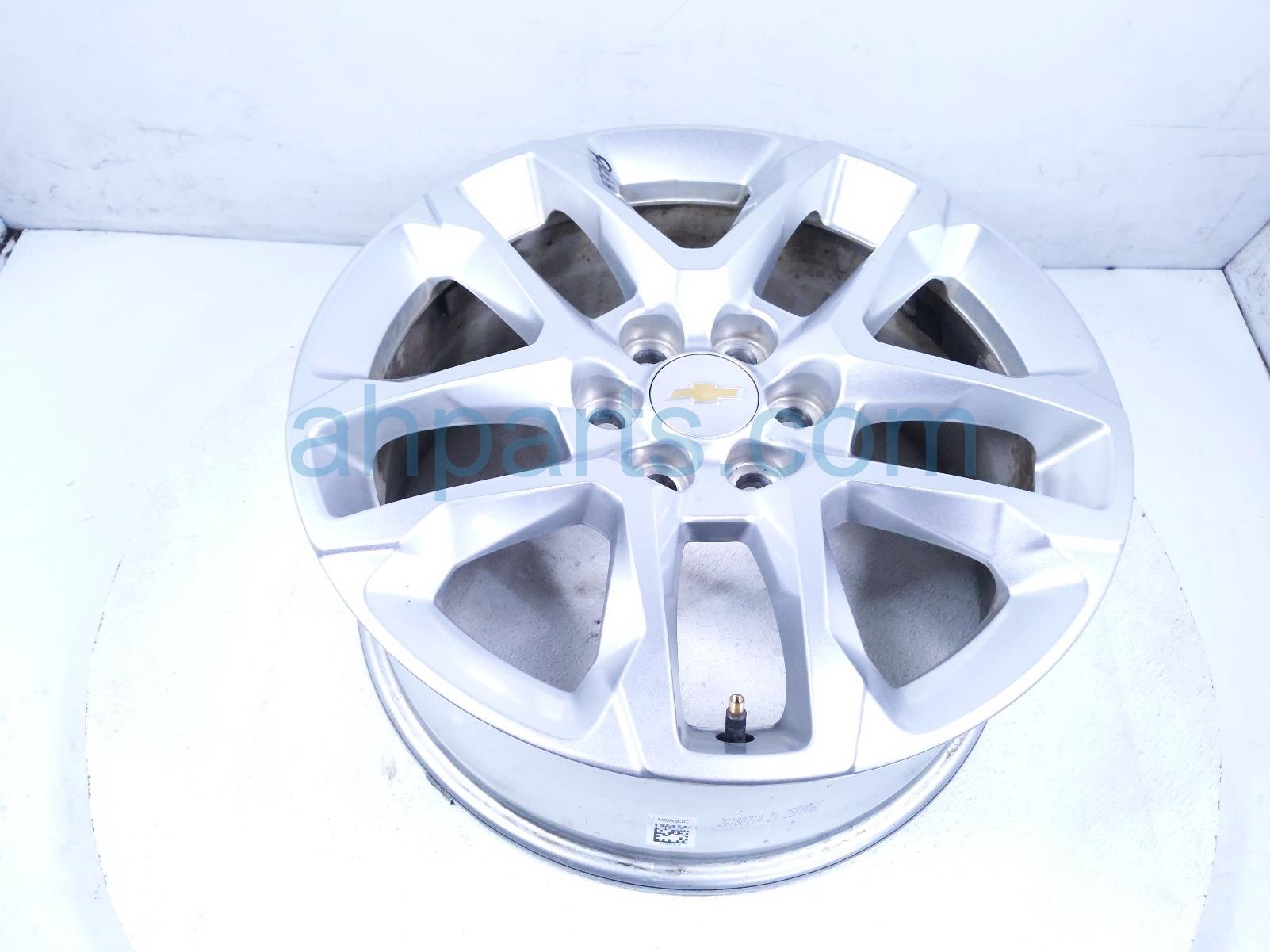 $150 Chevy RR/LH WHEEL / RIM * $150 Chevy RR/LH WHEEL / RIM *