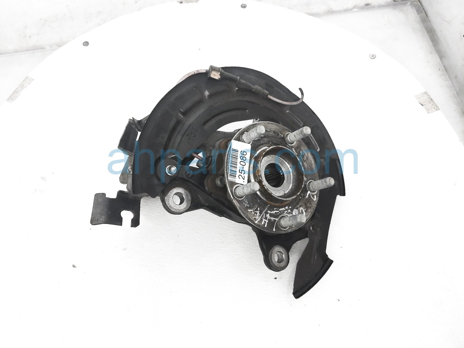 Sold 2023 Mazda 3 Front Driver Spindle Knuckle Hub * BDTT-33-03Y