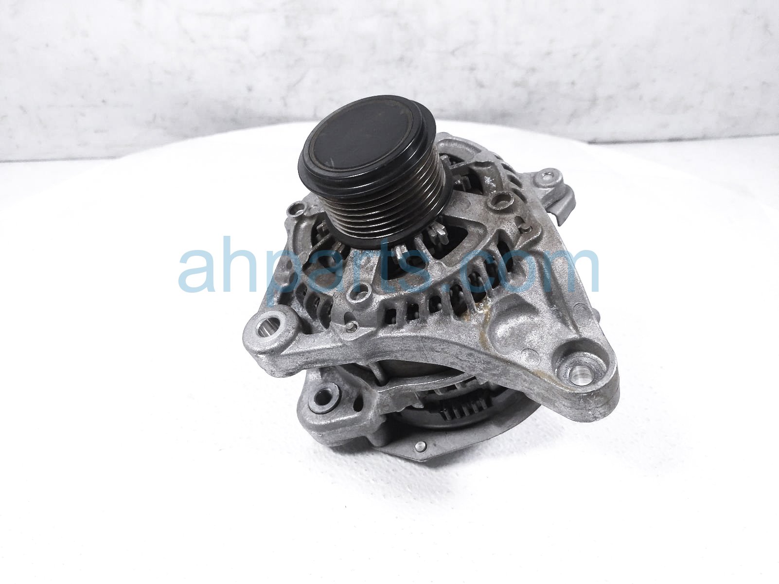 $120 Acura ALTERNATOR / GENERATOR $120 Acura ALTERNATOR / GENERATOR