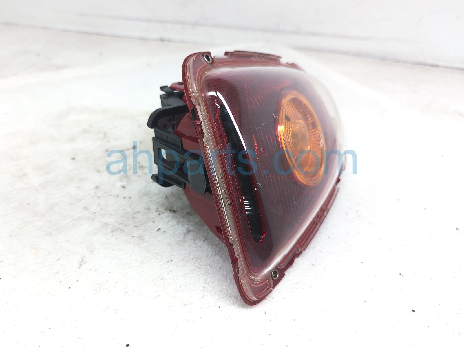 $39 BMW LH TAIL LAMP / LIGHT - NOTES $39 BMW LH TAIL LAMP / LIGHT - NOTES