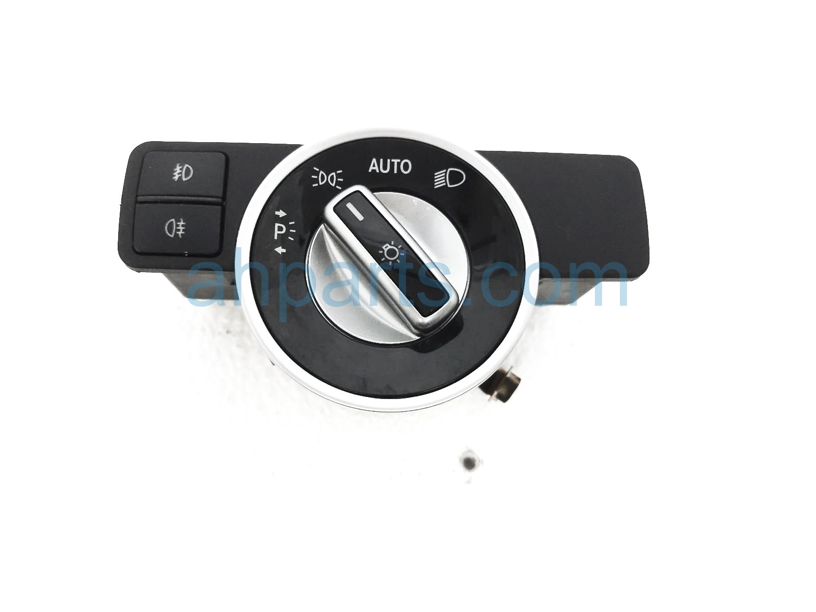 $25 Mercedes HEADLIGHT ON / OFF CONTROL SWITCH $25 Mercedes HEADLIGHT ON / OFF CONTROL SWITCH