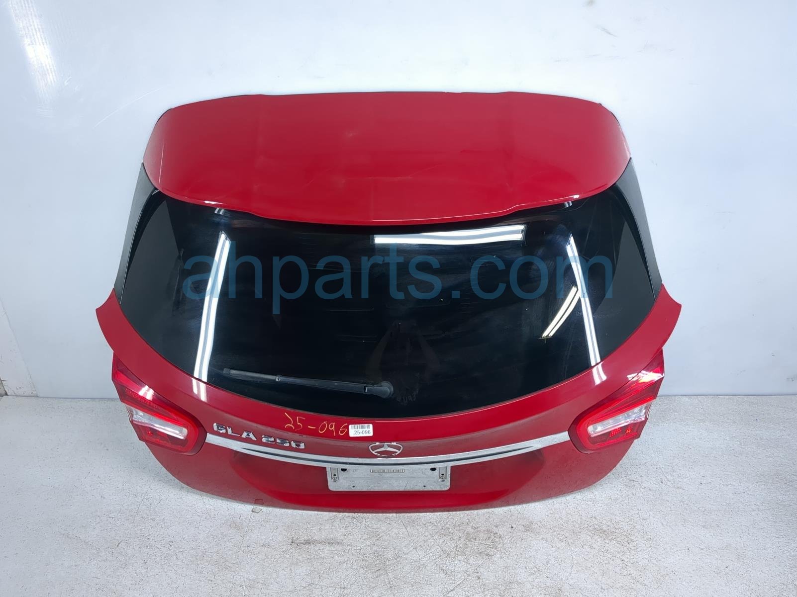 $475 Mercedes LIFT GATE / TAIL GATE - RED * $475 Mercedes LIFT GATE / TAIL GATE - RED *