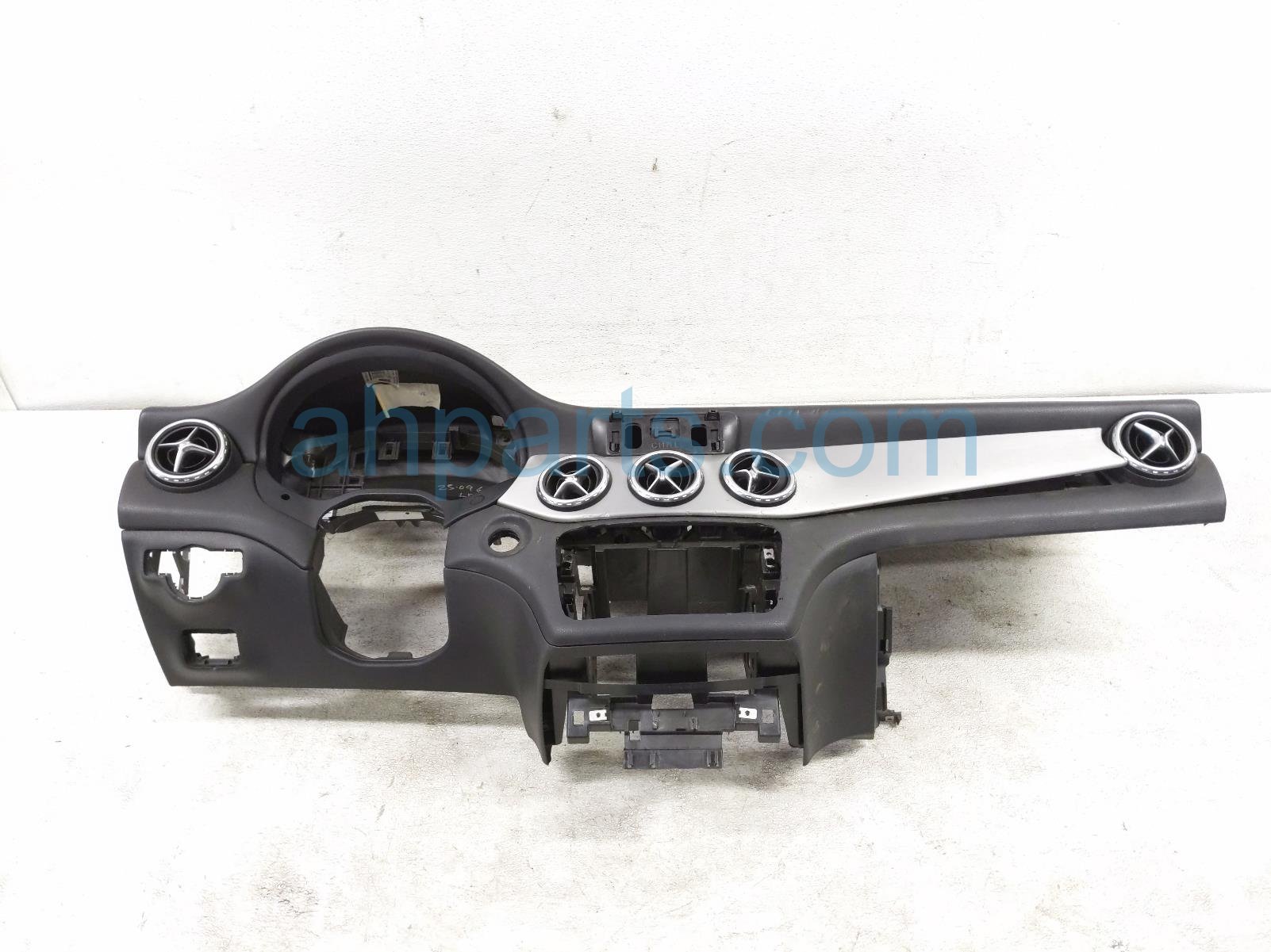 $495 Mercedes DASHBOARD W/ AIRBAG - BLACK * $495 Mercedes DASHBOARD W/ AIRBAG - BLACK *