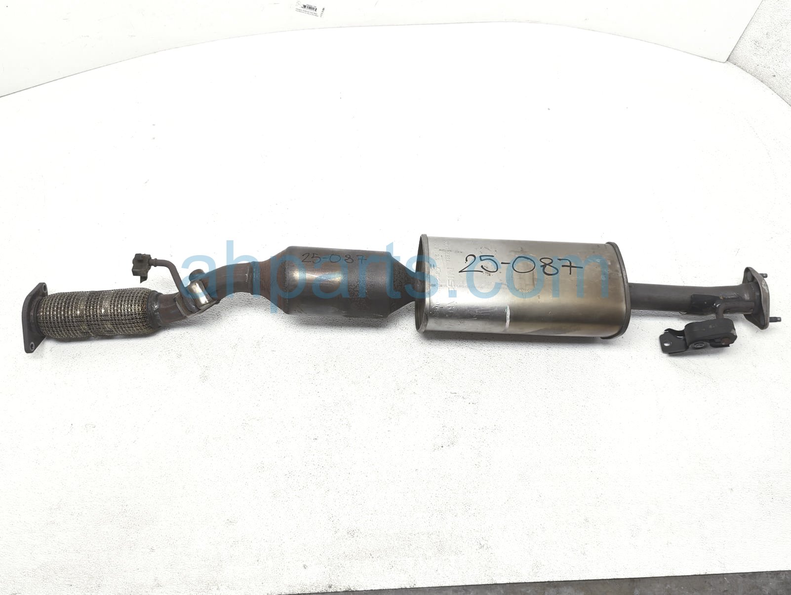 $449 Nissan FRONT EXHAUST PIPE W/ CONVERTER