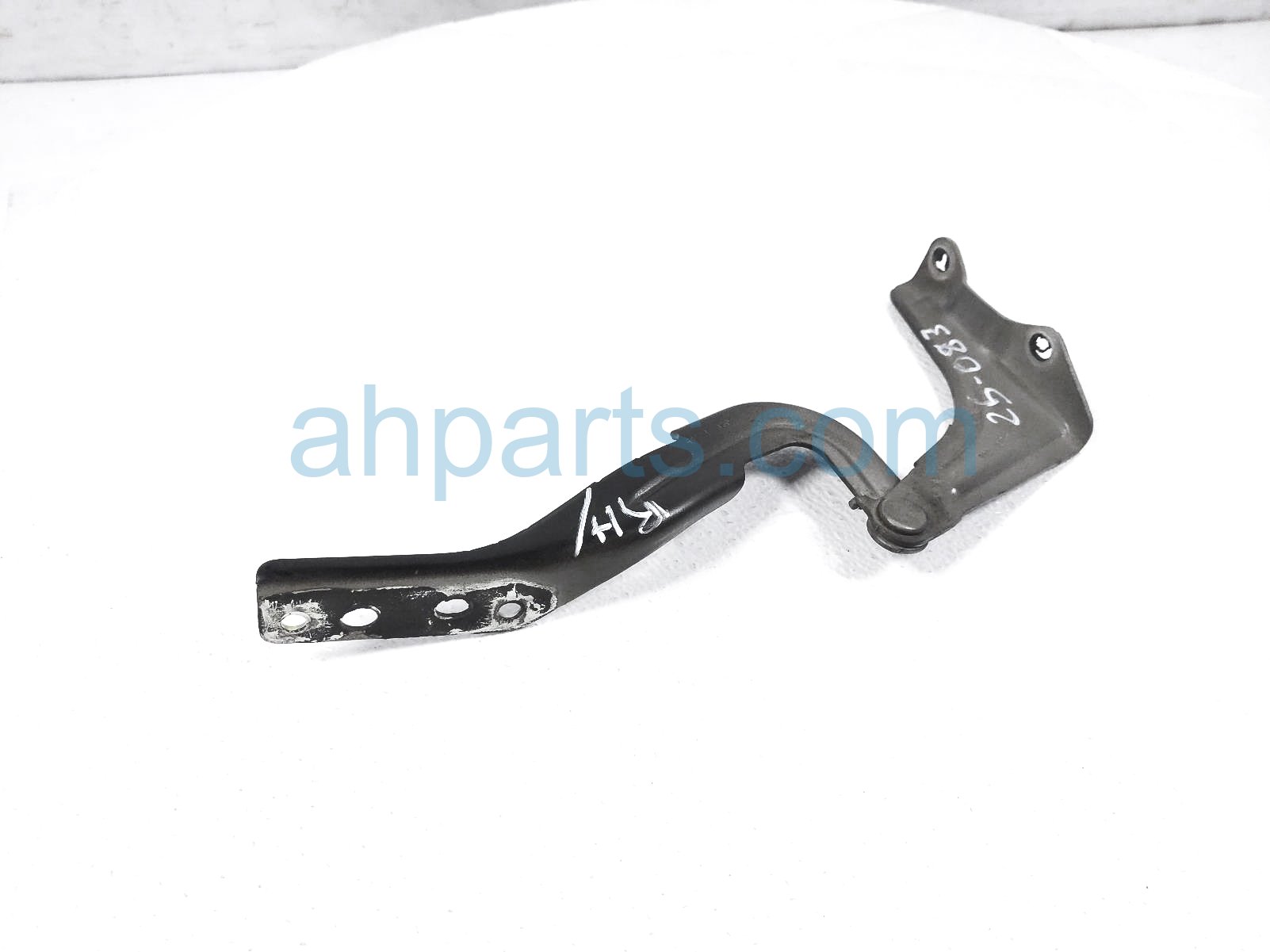 $25 Honda RH HOOD HINGE - BLACK $25 Honda RH HOOD HINGE - BLACK