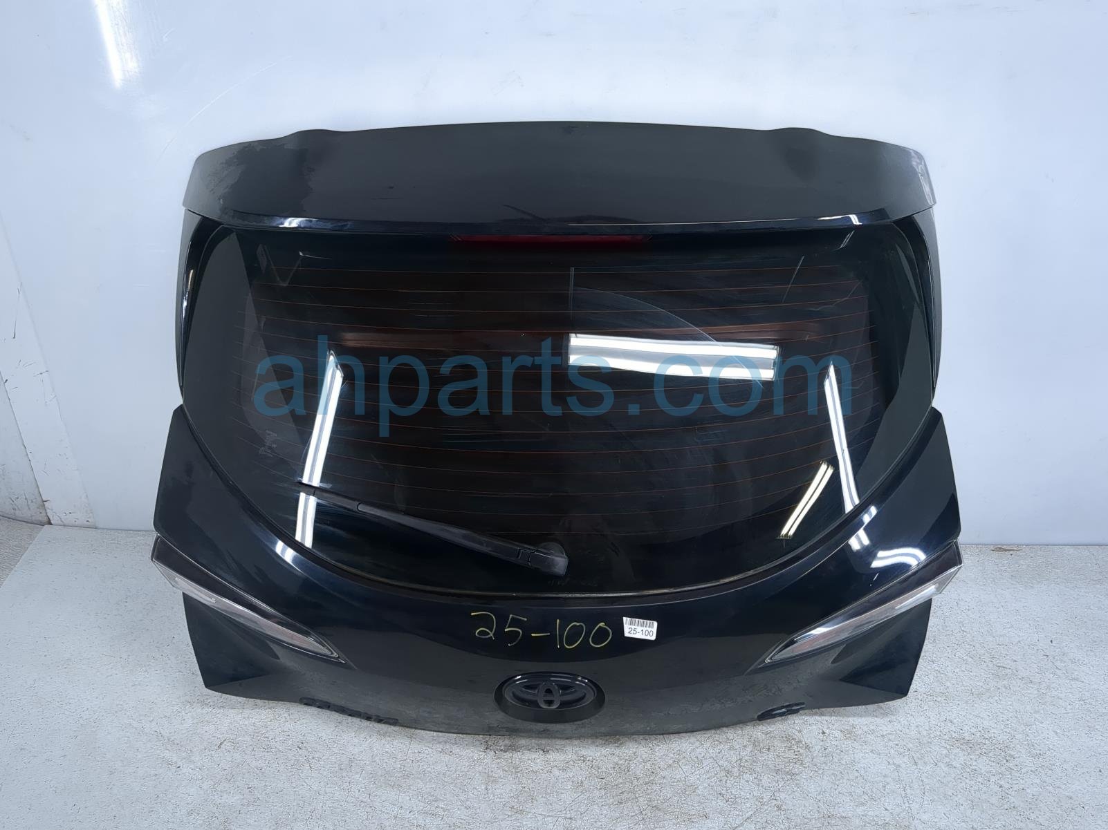 $1195 Toyota LIFT GATE / TAIL GATE - BLACK $1195 Toyota LIFT GATE / TAIL GATE - BLACK